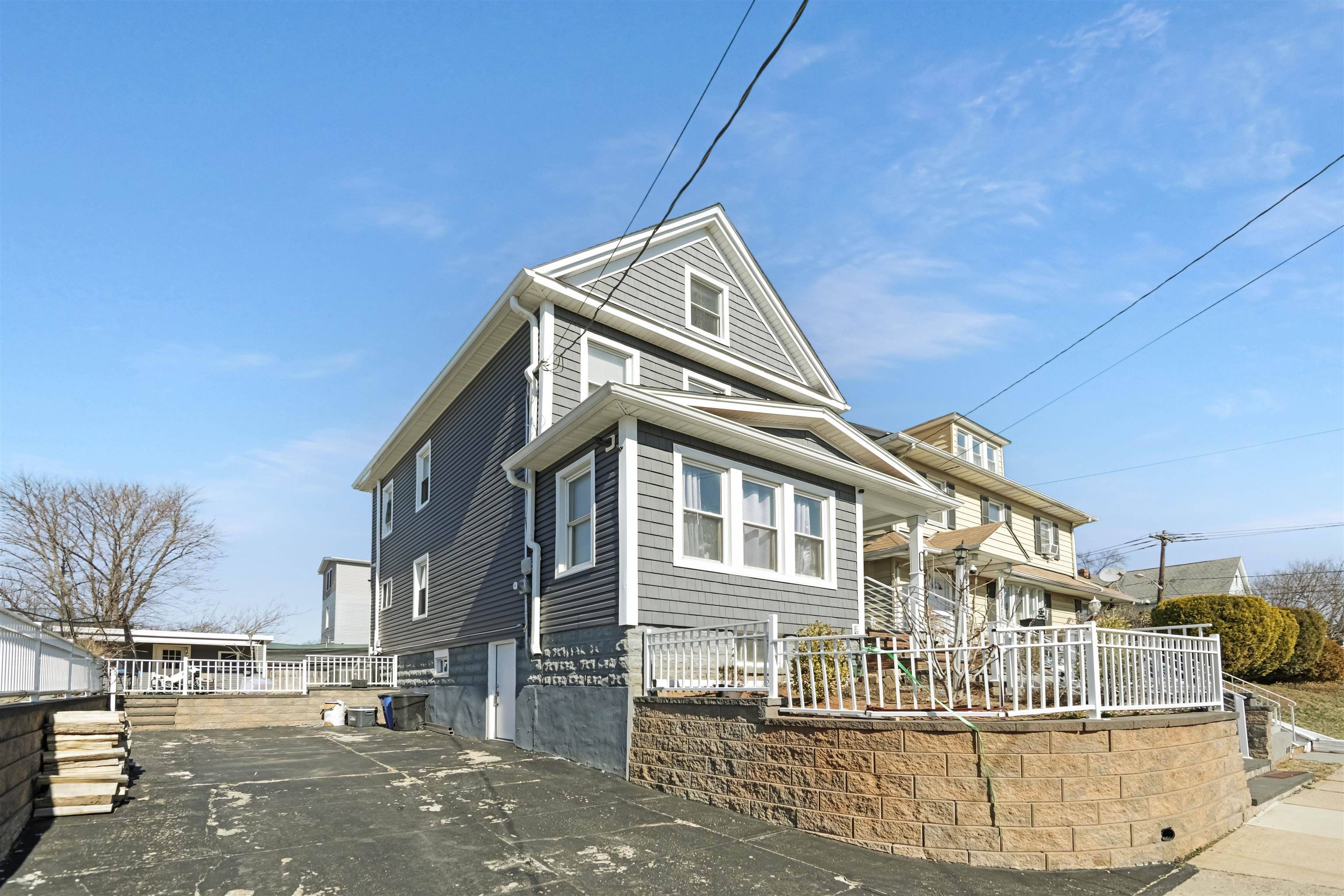 Roselle Boro, NJ 07083-0000,549 3RD AVE