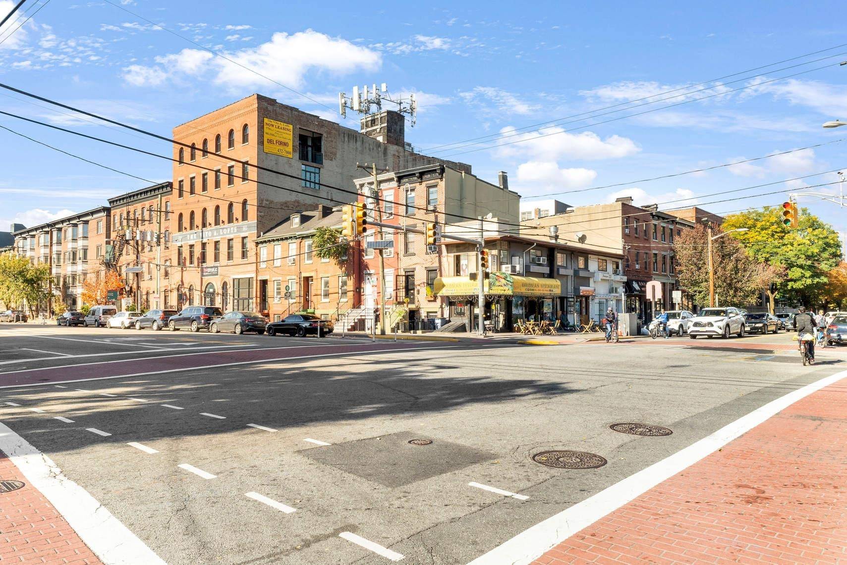 Jc Downtown, NJ 07302,163 CHRISTOPHER COLUMBUS DR