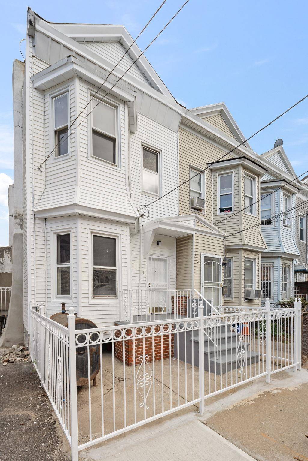 Jc Bergen-lafayett, NJ 07304,246 CLERK ST