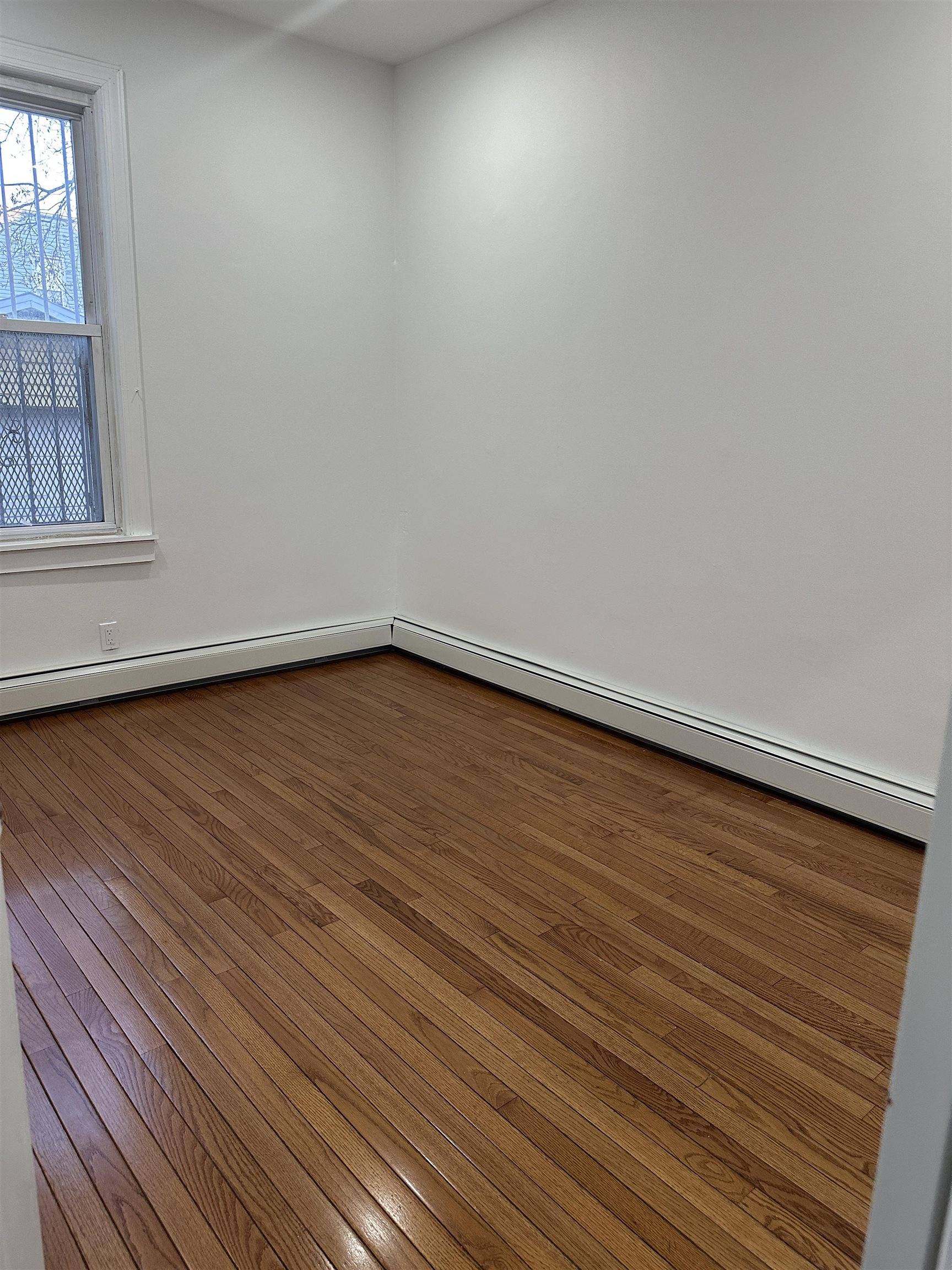 Jc Greenville, NJ 07305,42 NEW ST  #Unit 1