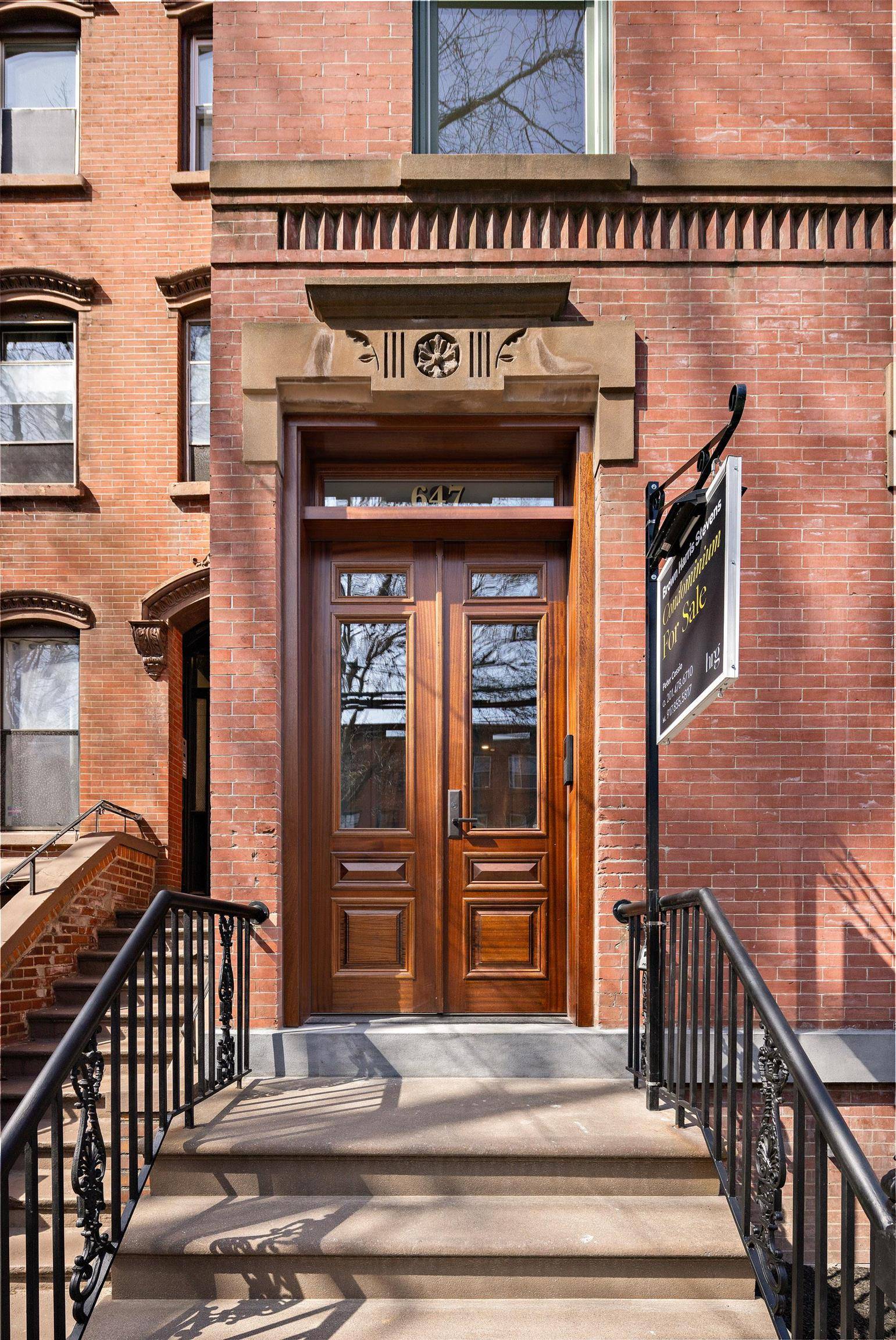 Jc Downtown, NJ 07302,647 JERSEY AVE  #2