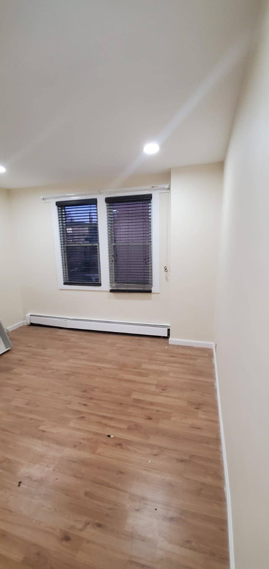 Fairview, NJ 07022,220 SEDORE AVE  #2nd floor