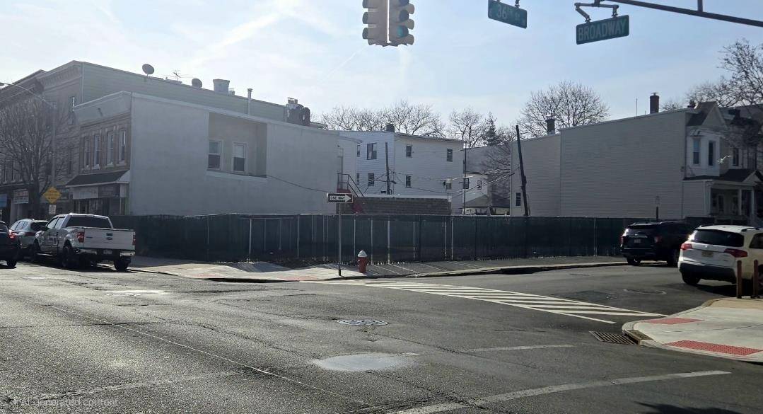 Bayonne, NJ 07002-3934,795 BROADWAY
