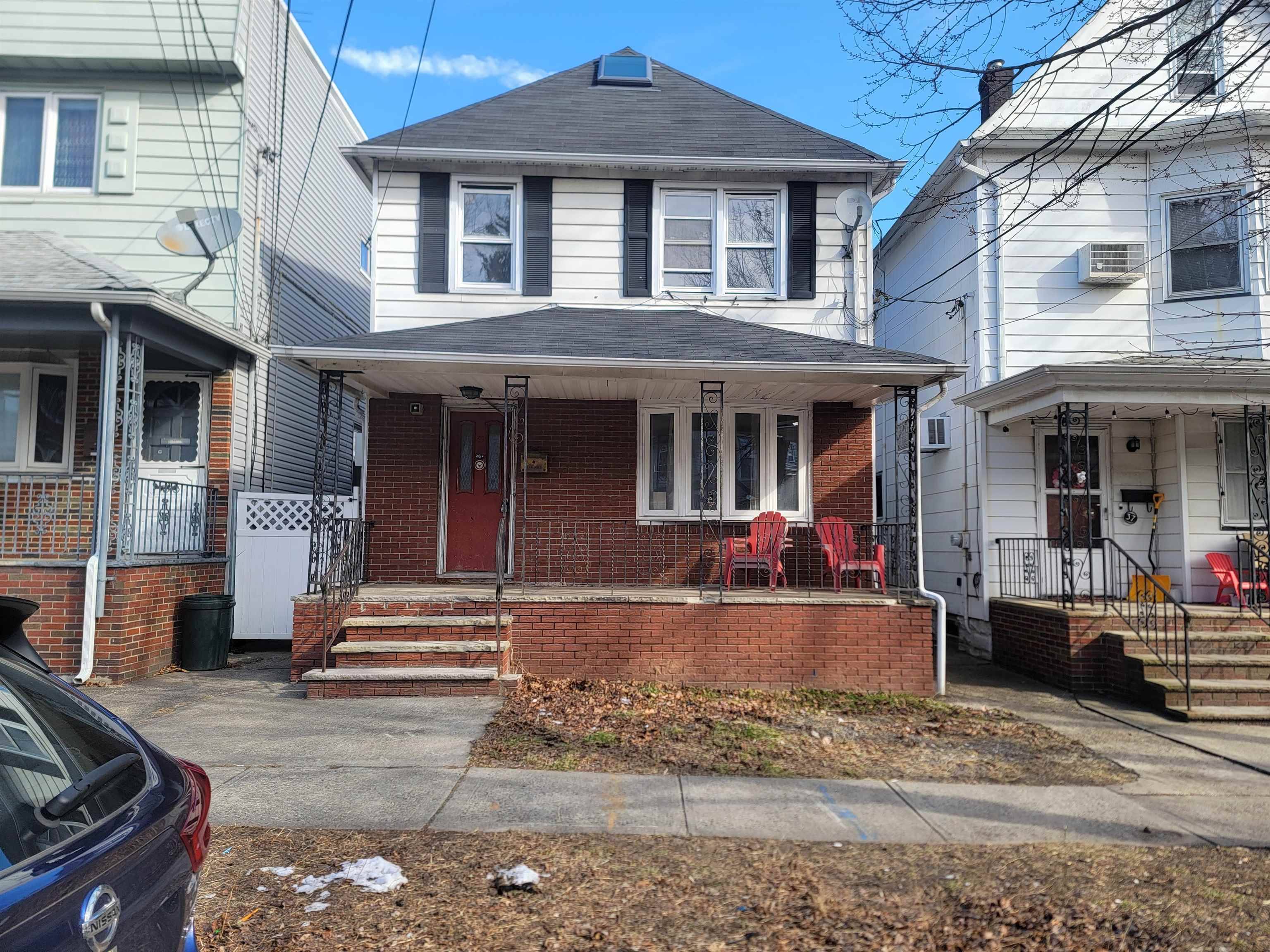 Bayonne, NJ 07002,39 W 40TH ST