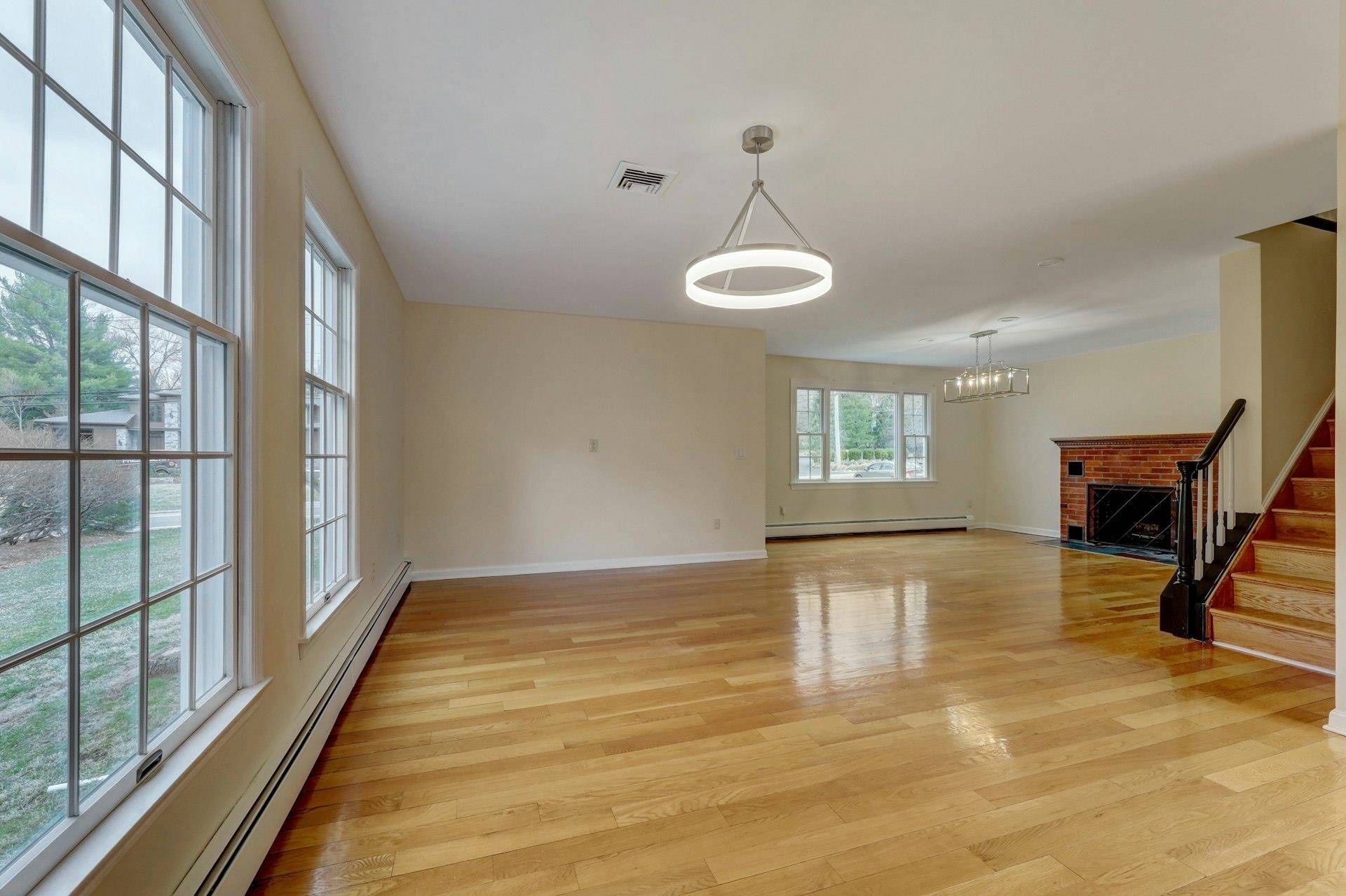 Old Tappan, NJ 07675,11 OLD TAPPAN RD