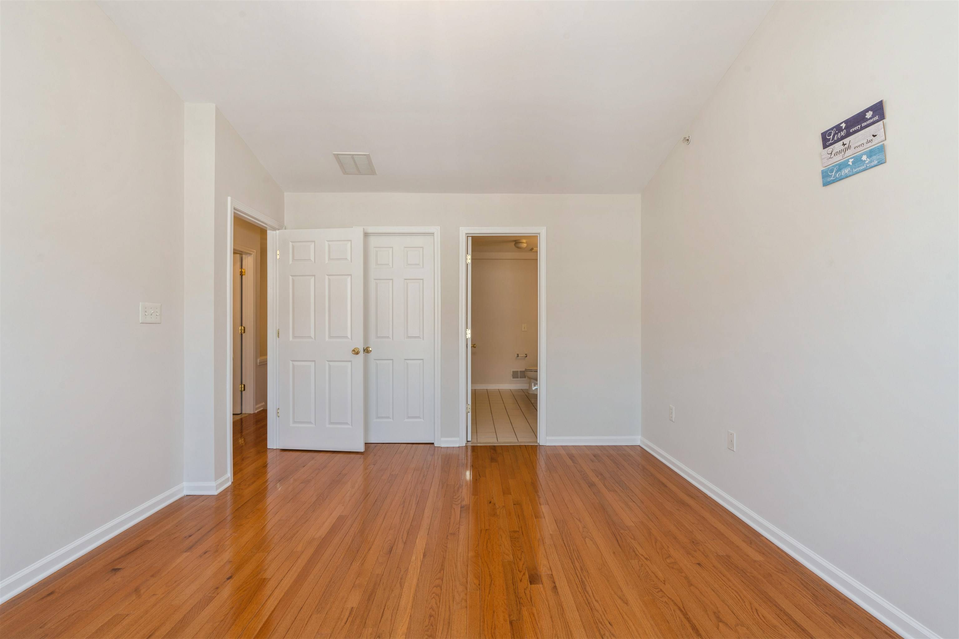 Jc Greenville, NJ 07305,6 RUBY CT
