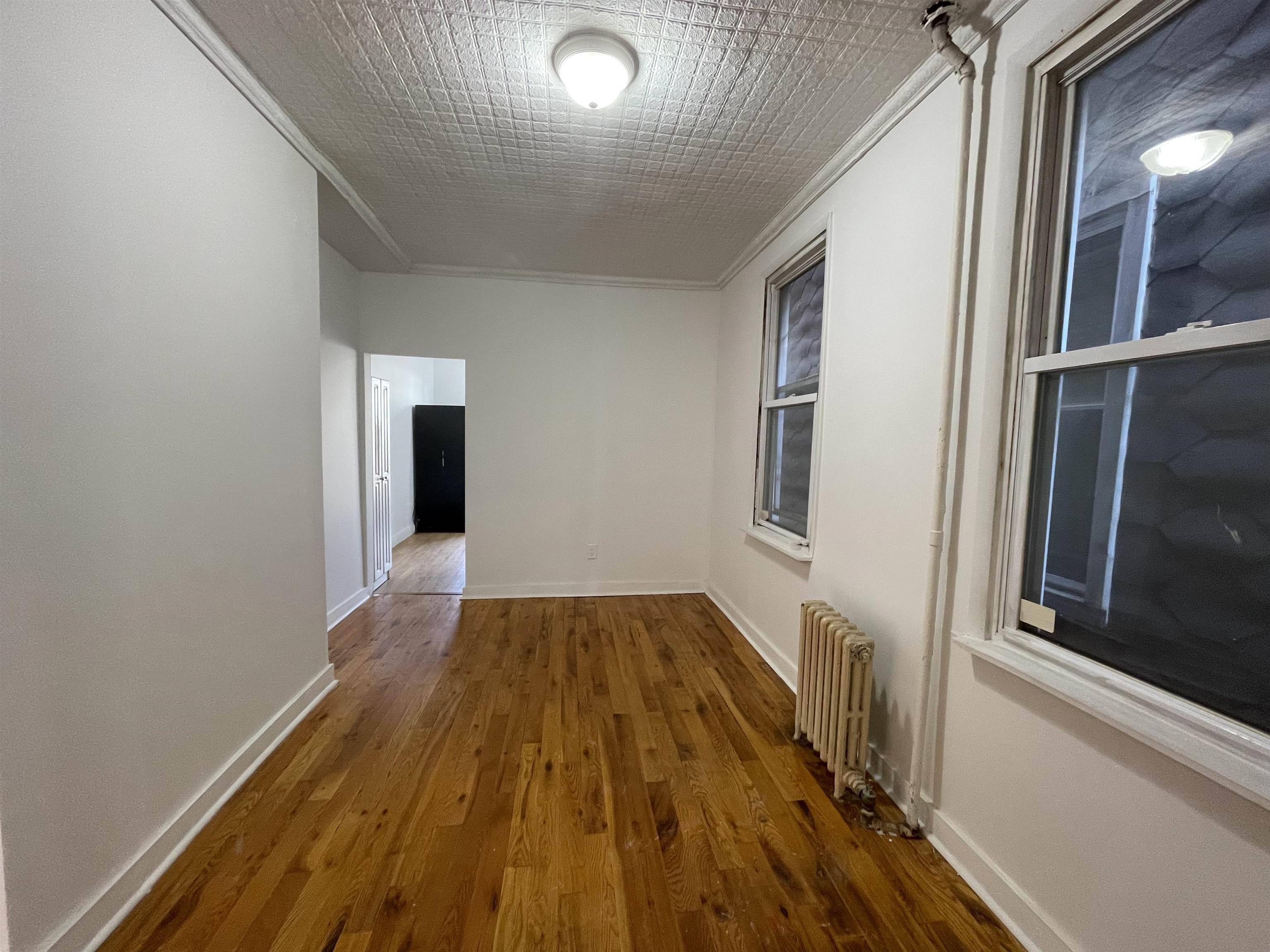 Jc Heights, NJ 07307,40 LINCOLN ST  #3