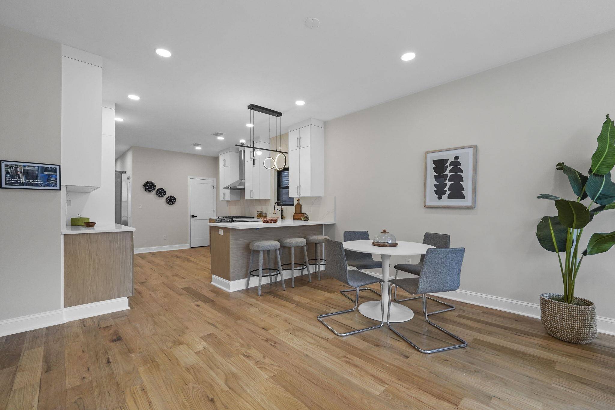 Jc Bergen-lafayett, NJ 07305,98 CLAREMONT AVE  #1