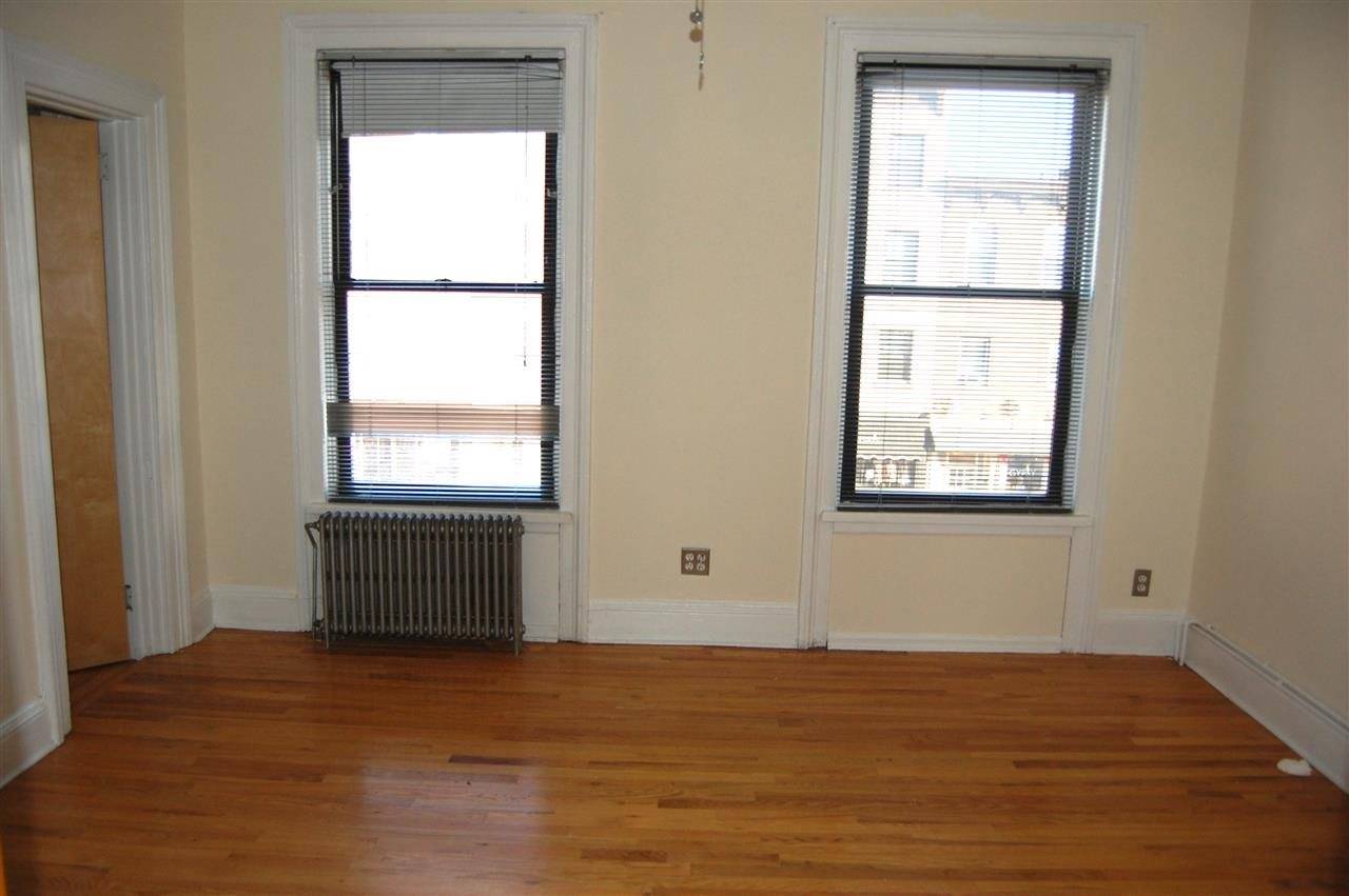 Hoboken, NJ 07030,504 WASHINGTON ST  #2