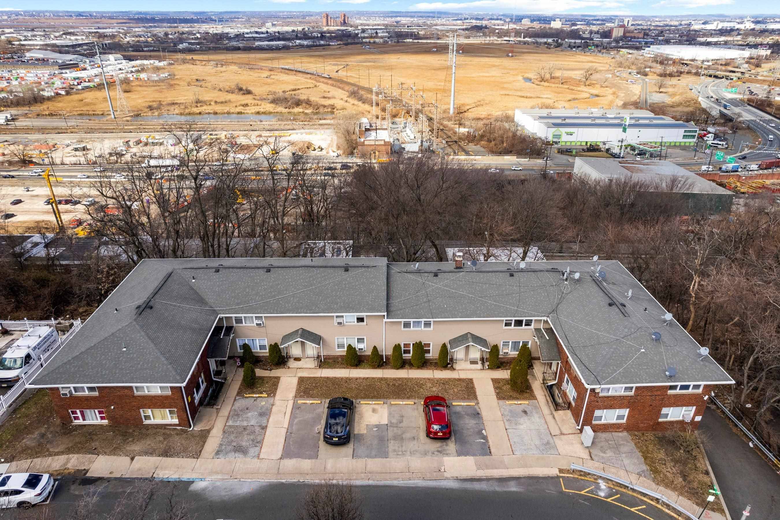 North Bergen, NJ 07047,2215 GRAND AVE  #APT: 11