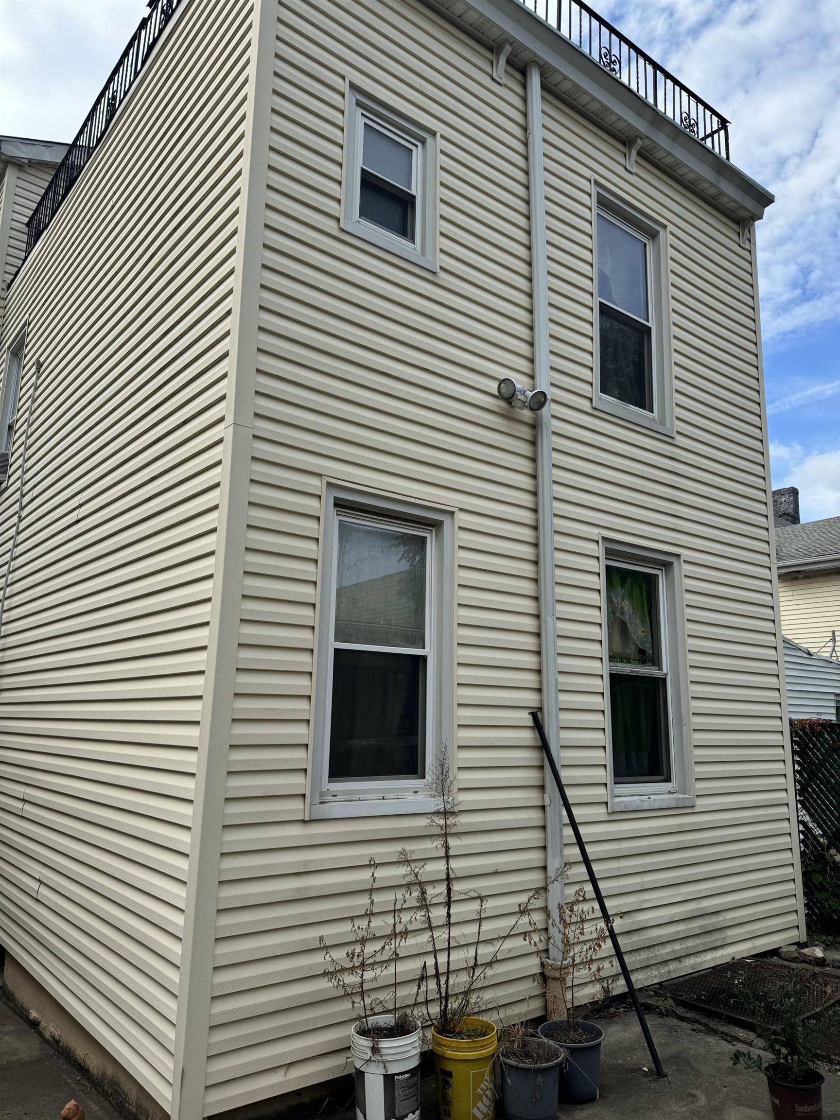 Jc Greenville, NJ 07305,80 MCADOO AVE