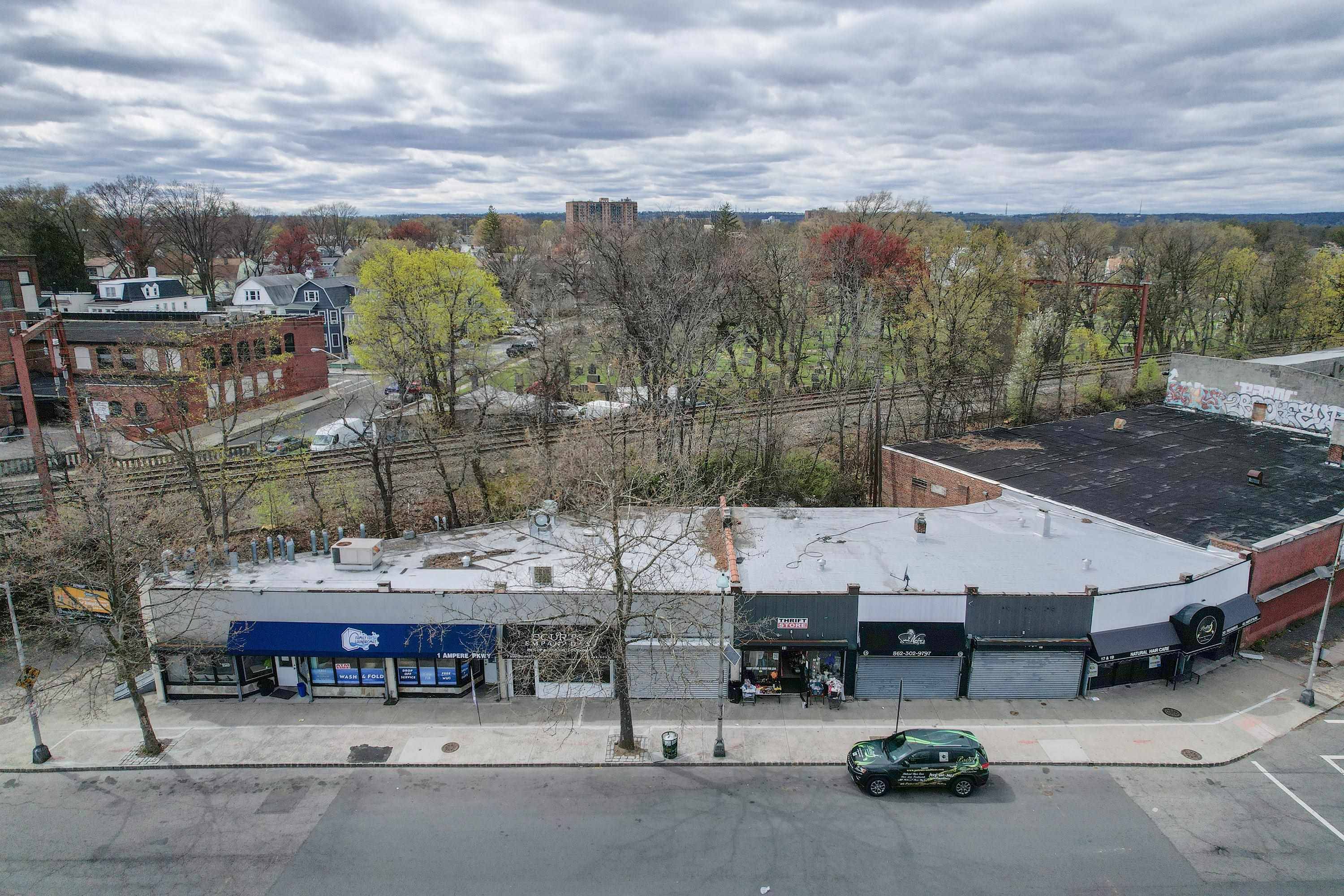 East Orange, NJ 07017,119 AMPERE PARKWAY
