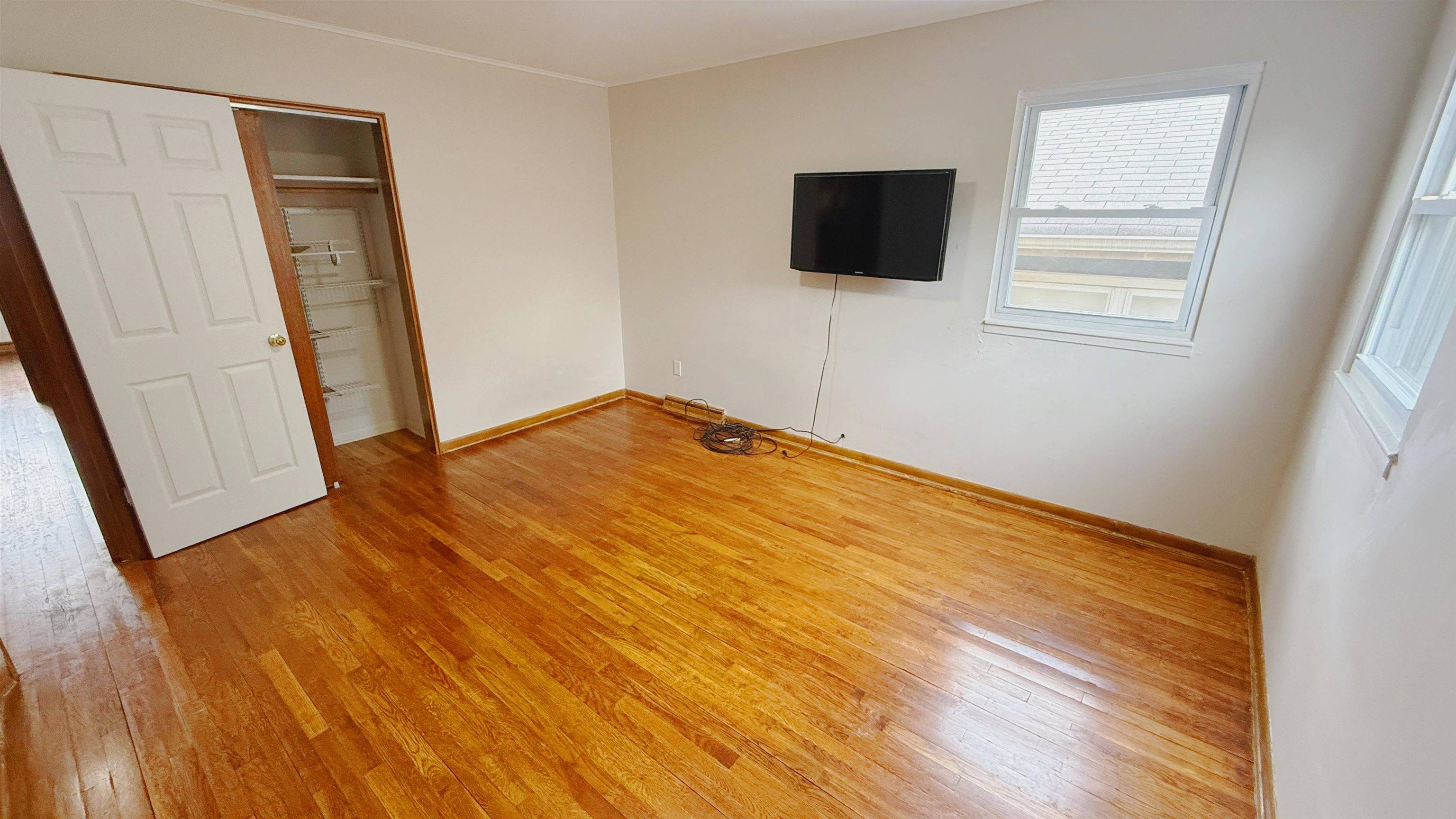 Jc Heights, NJ 07307,88 WESTERN AVE
