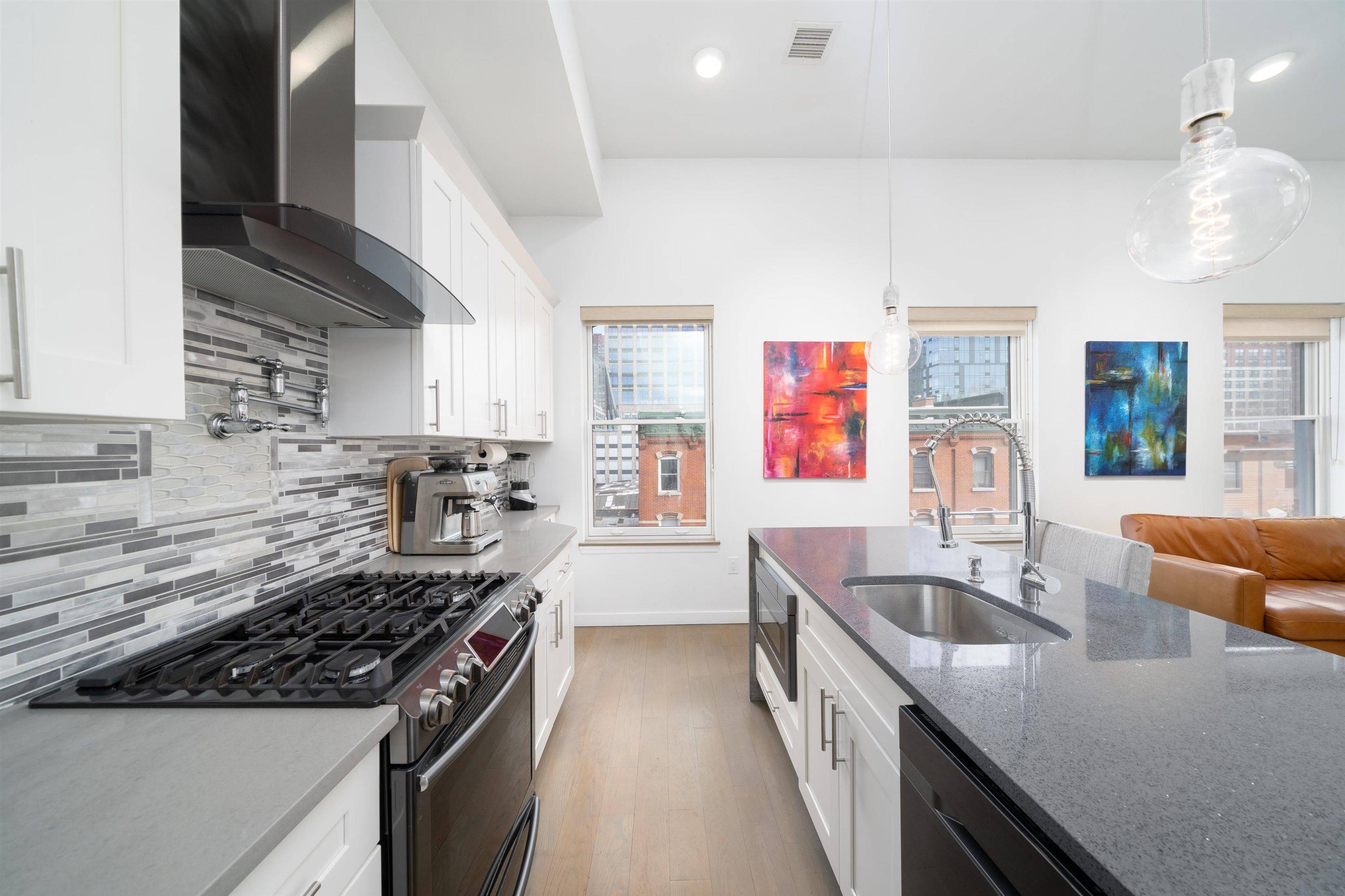 Jc Downtown, NJ 07302,363 GROVE ST  #4