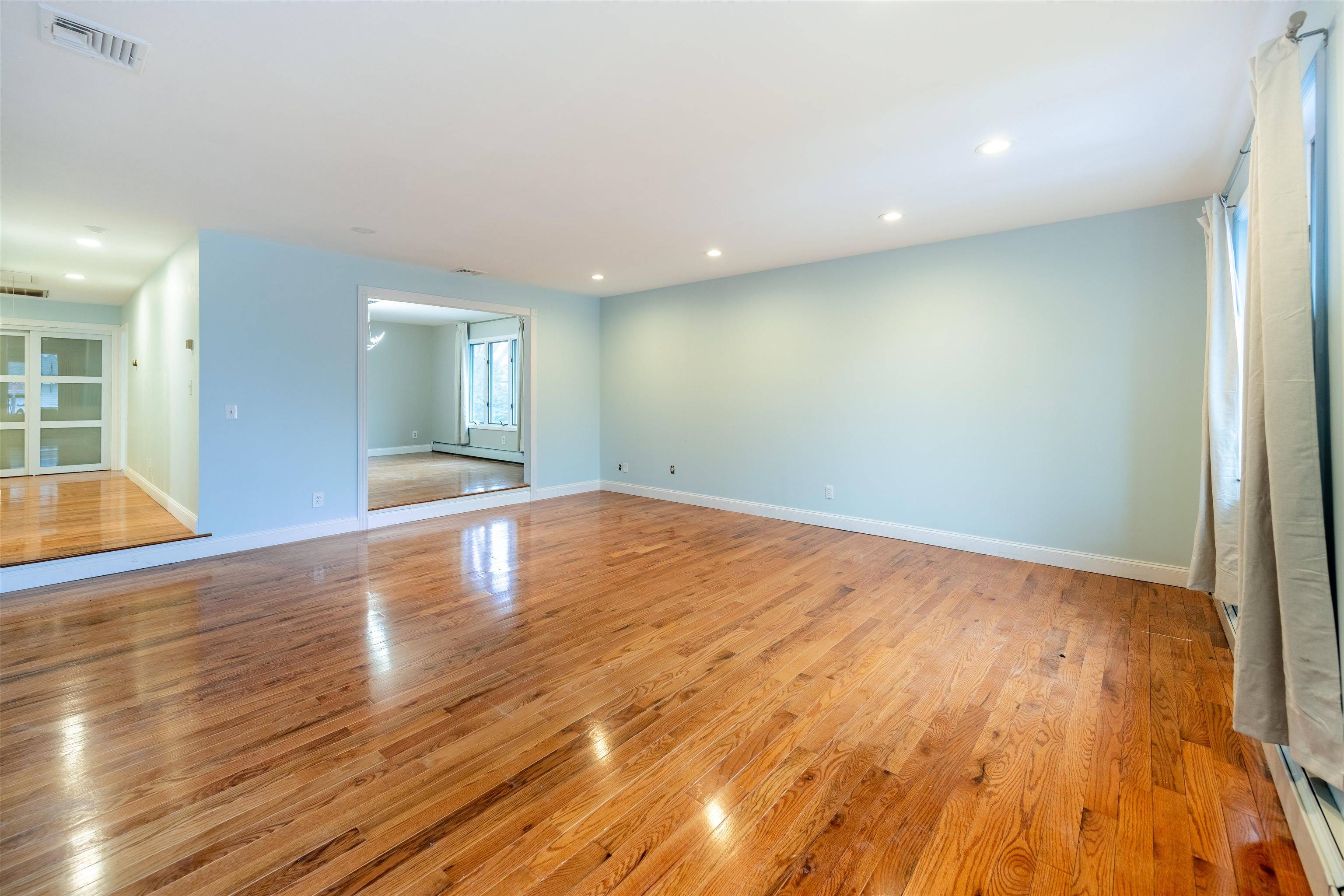 Englewood Cliffs, NJ 07632,7 BAYVIEW AVE