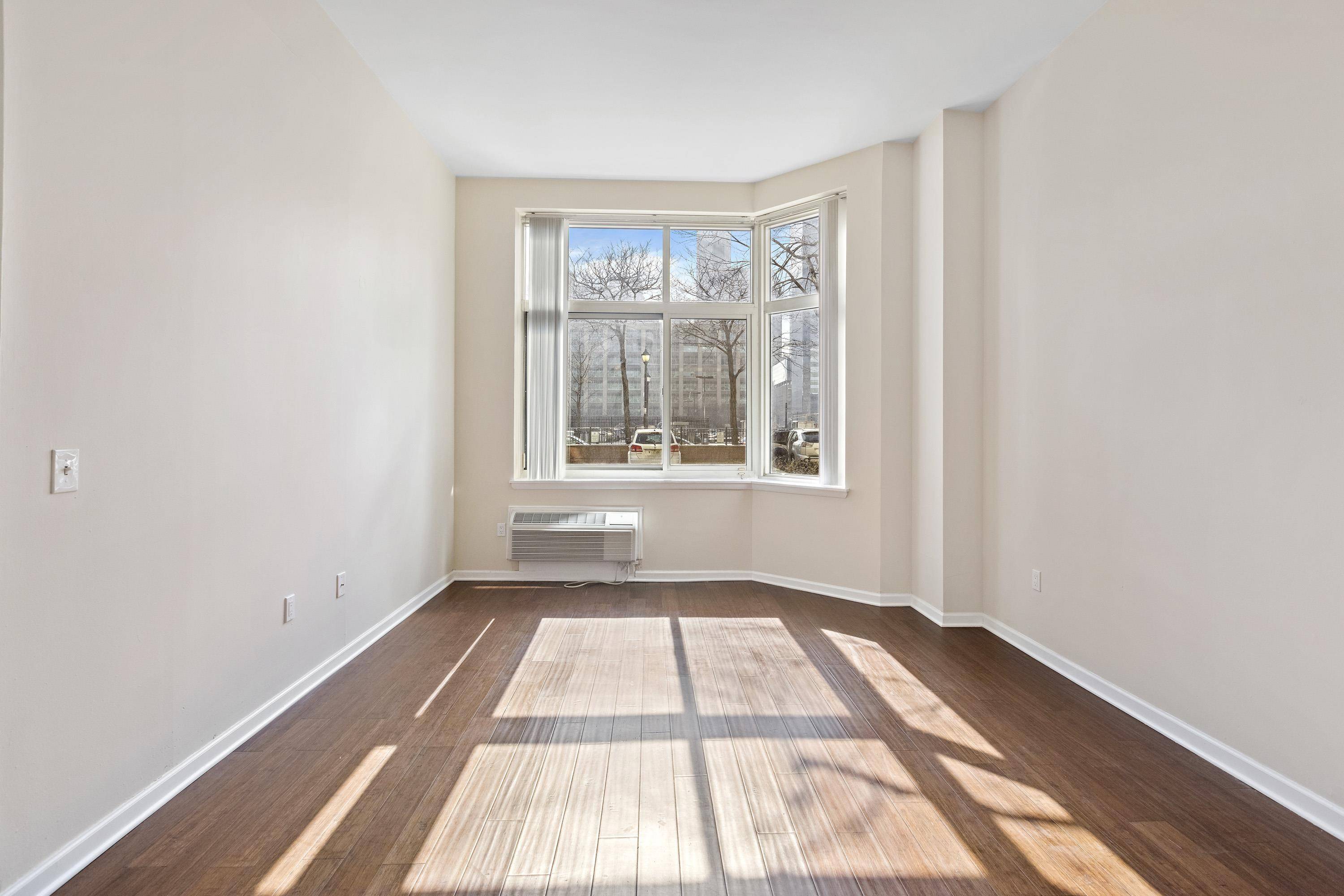 Jc Downtown, NJ 07302,20 2ND ST  #110