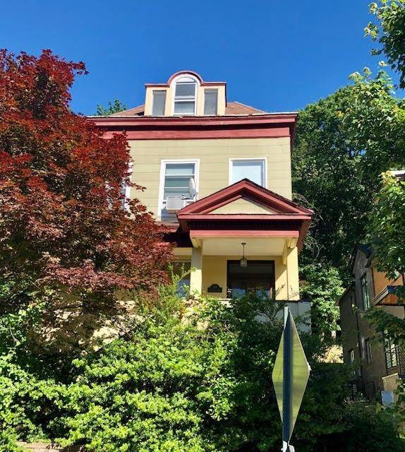 Edgewater, NJ 07070,798 UNDERCLIFF AVE  #3