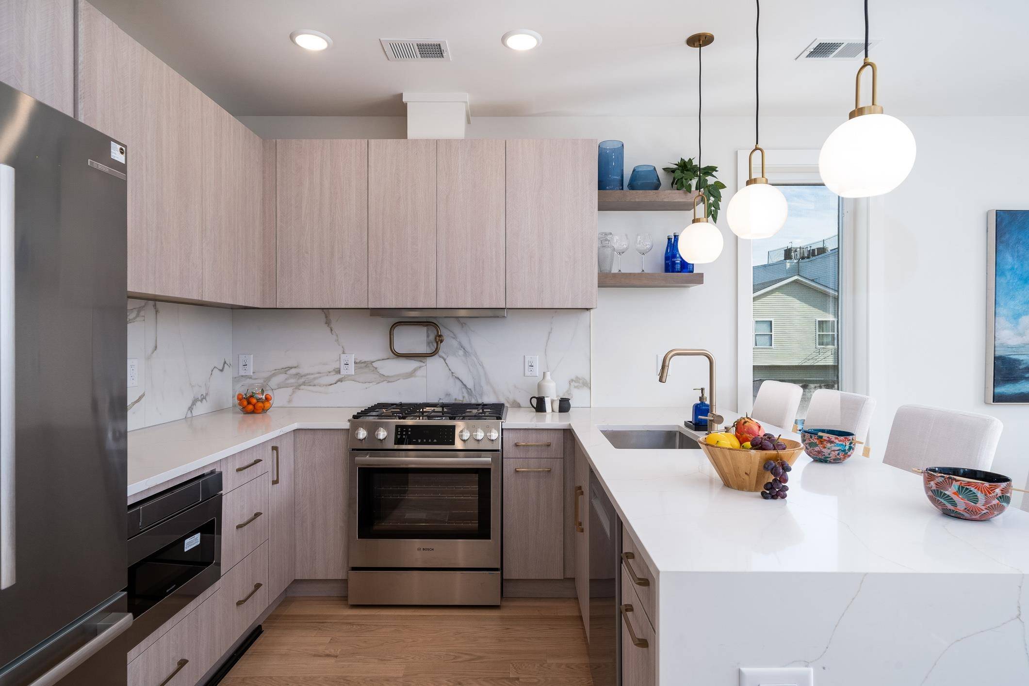 Jc Bergen-lafayett, NJ 07304,332 WHITON ST  #2