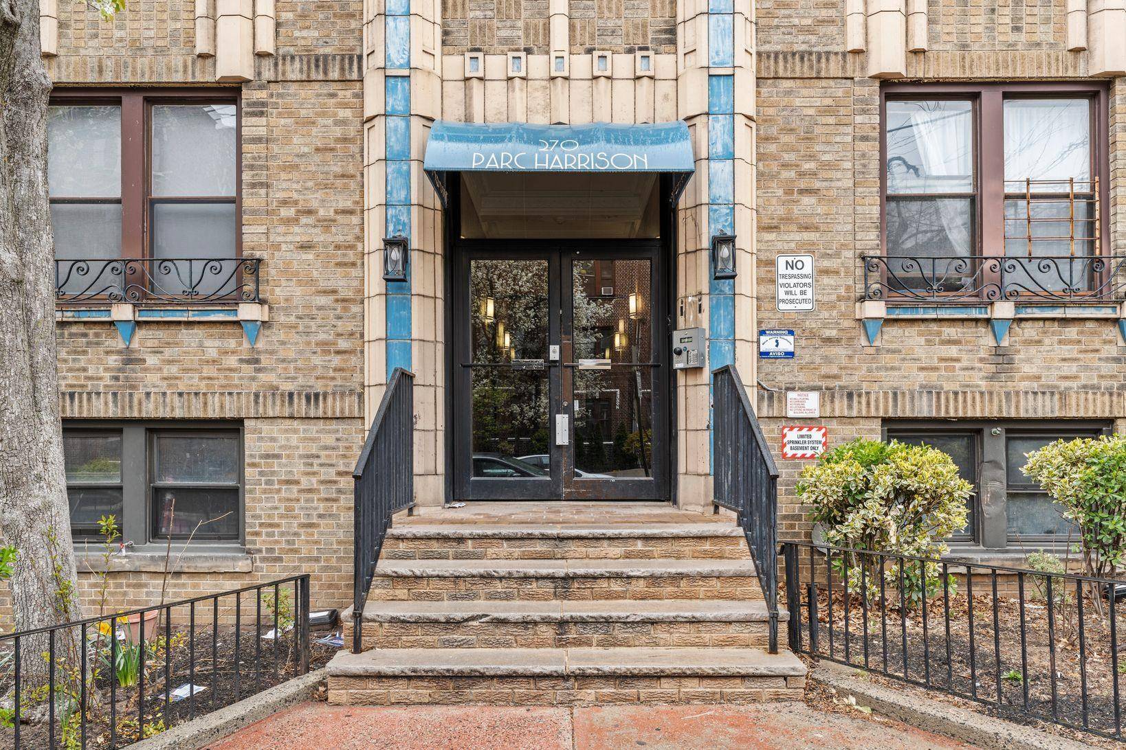 Jc Journal Square, NJ 07304,270 HARRISON AVE  #209