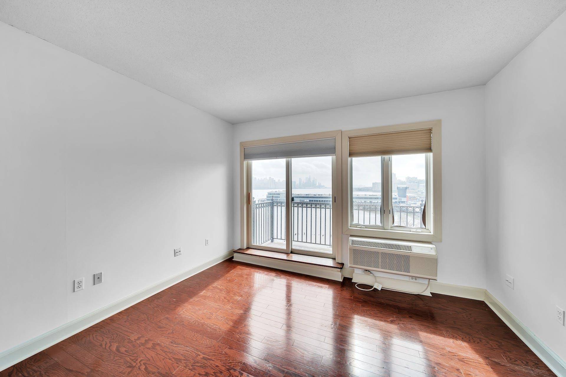 Edgewater, NJ 07020,6209 CITY PL