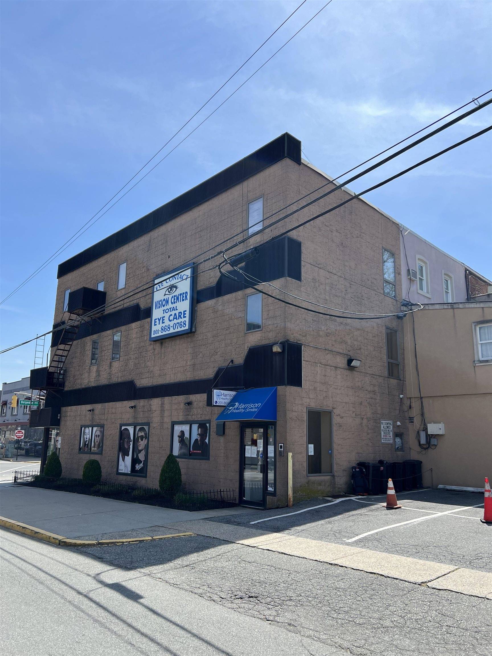 North Bergen, NJ 07047,7733 BERGENLINE AVE