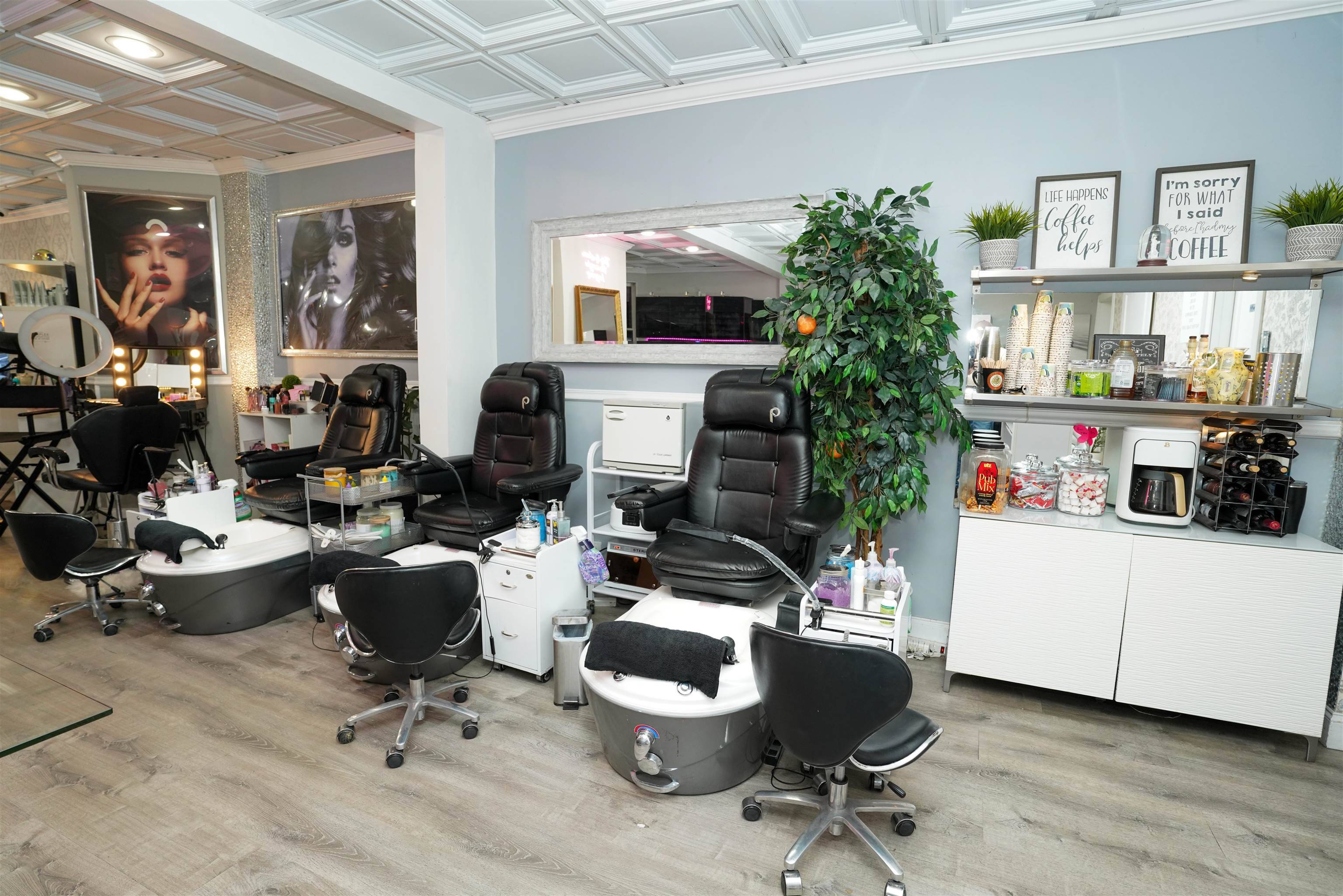 West New York, NJ 07093,6607 BERGENLINE AVE