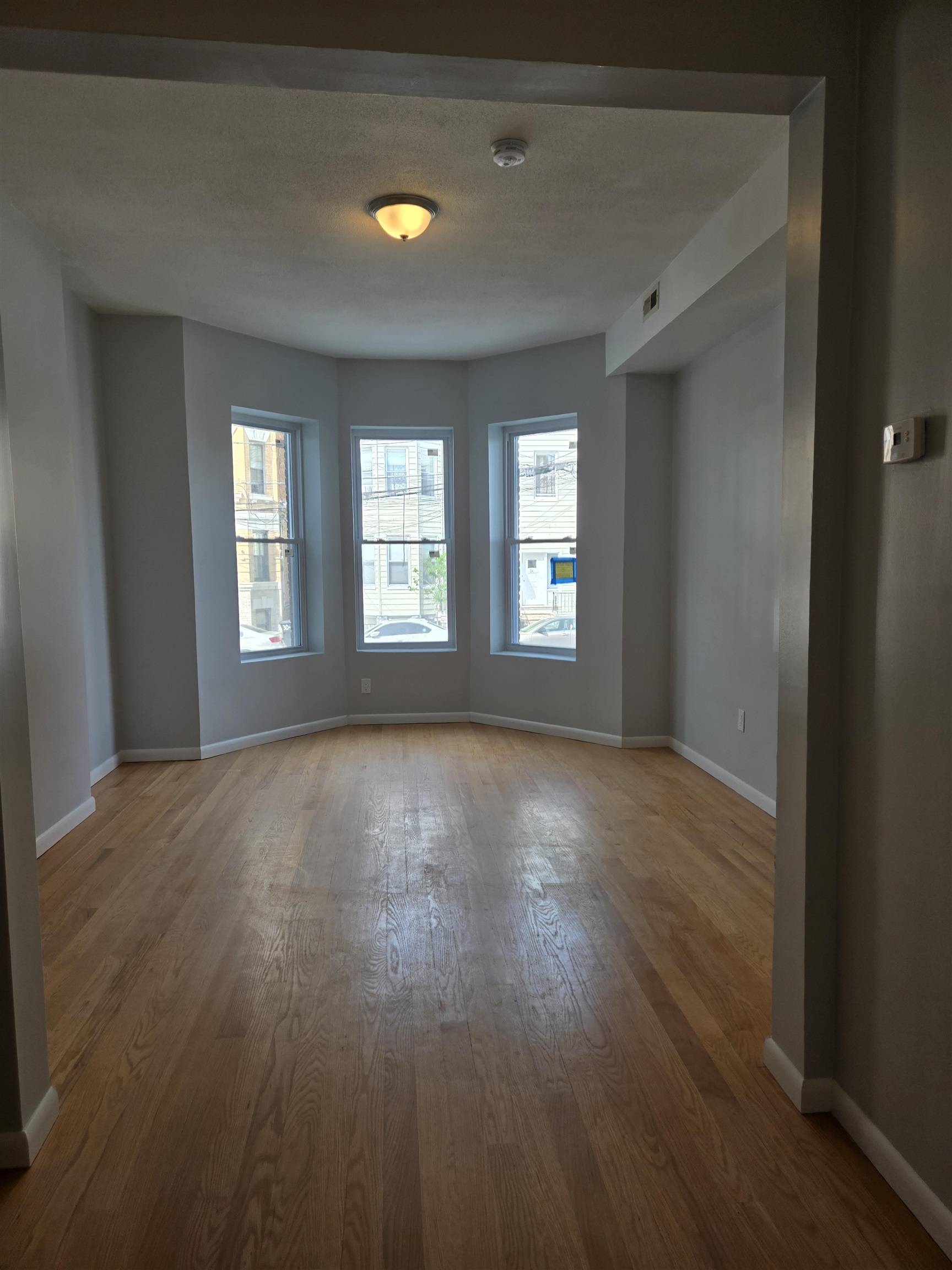 Weehawken, NJ 07086,29 48TH ST