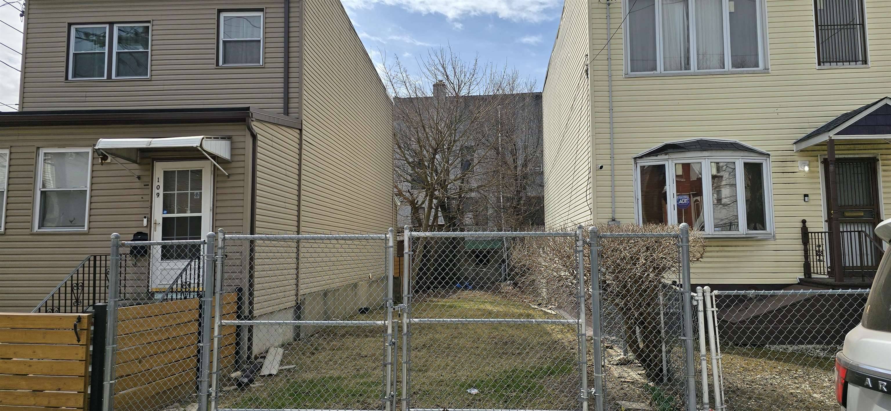Jc Bergen-lafayett, NJ 07304,111 CLINTON AVE