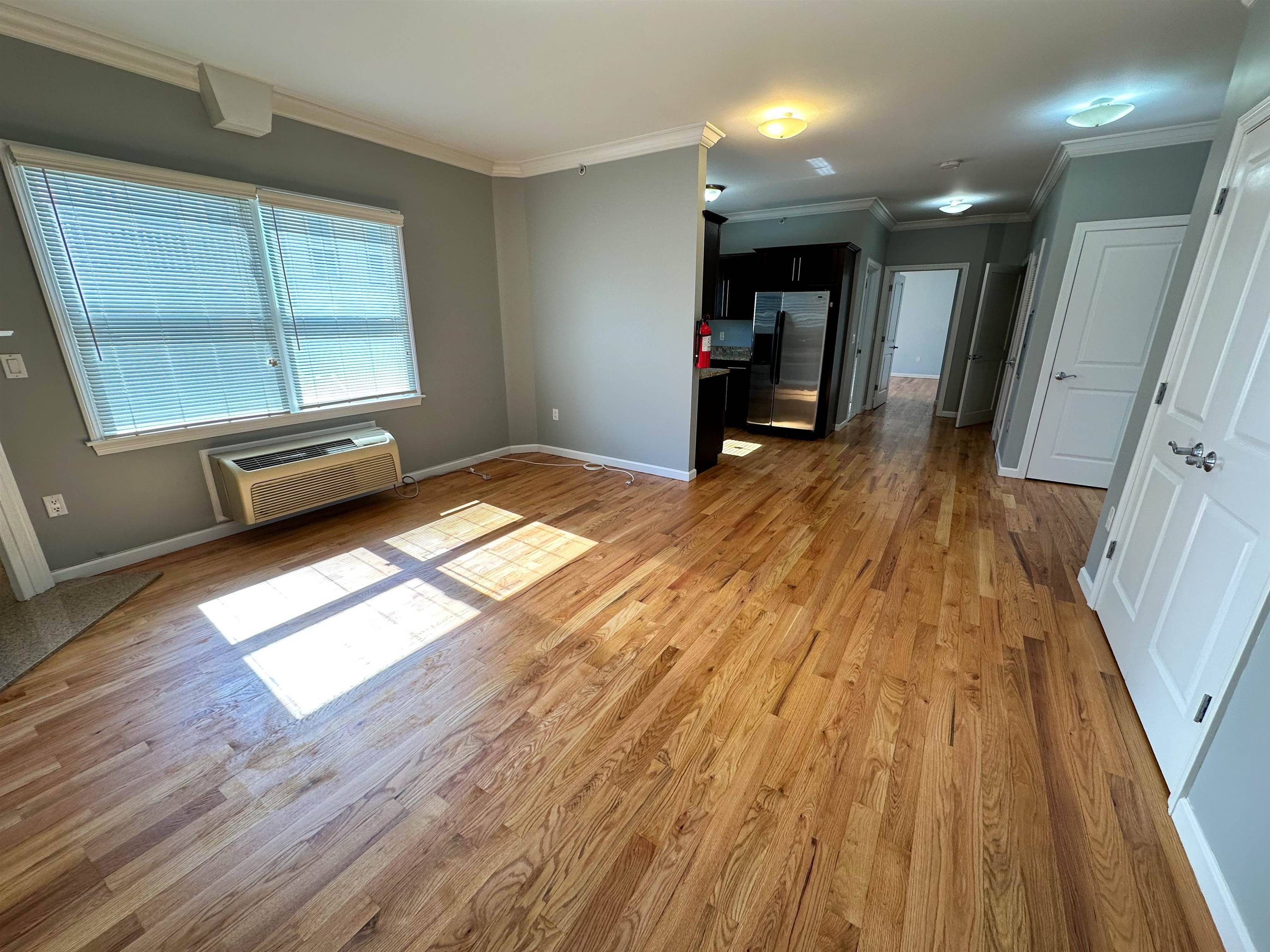 Guttenberg, NJ 07093,6708 JACKSON ST  #3