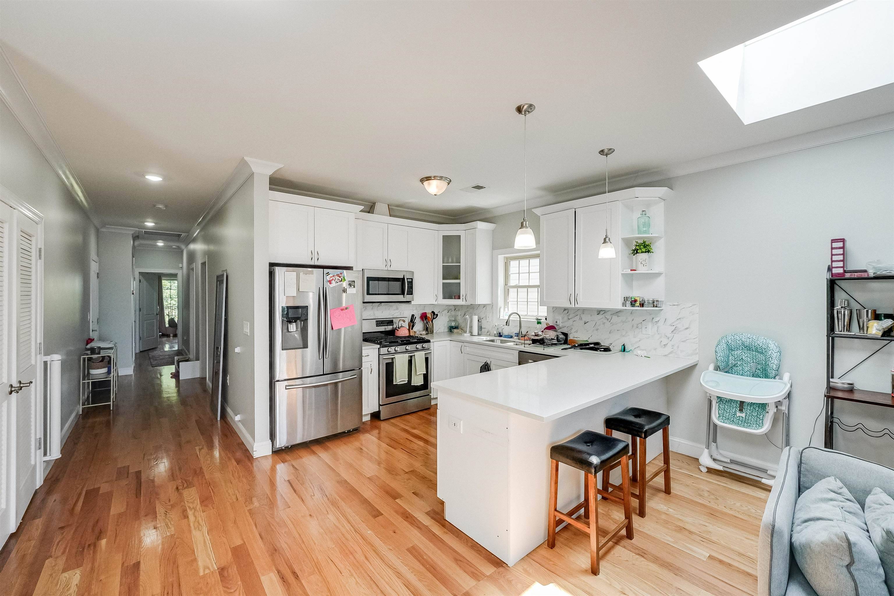 Jc Heights, NJ 07307,588 LIBERTY AVE  #2
