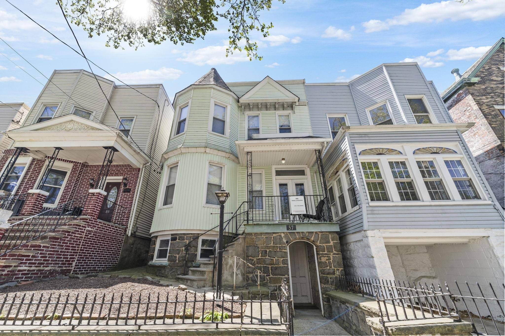 Jc Heights, NJ 07307,57 BOORAEM AVE