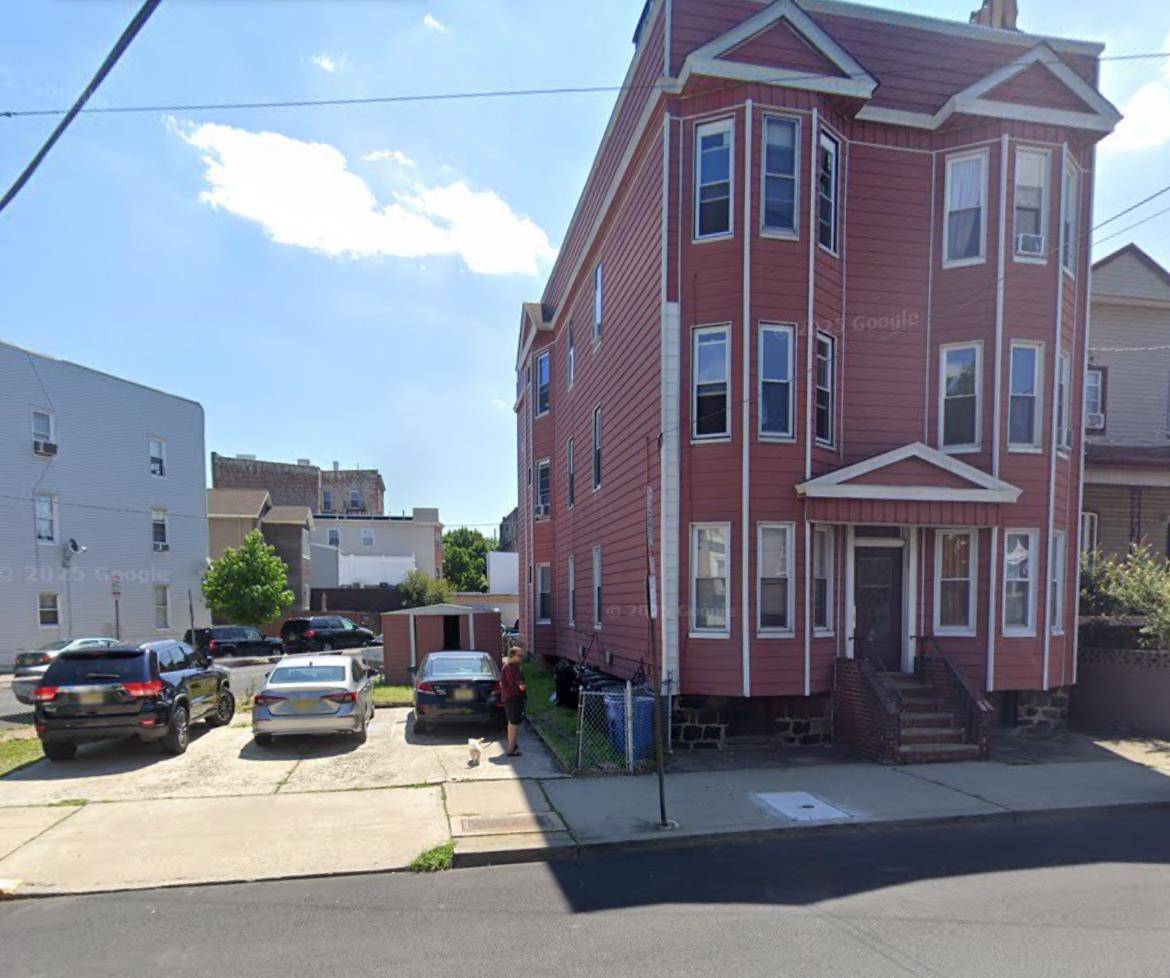 Jc Heights, NJ 07307,54 MONTROSE AVE