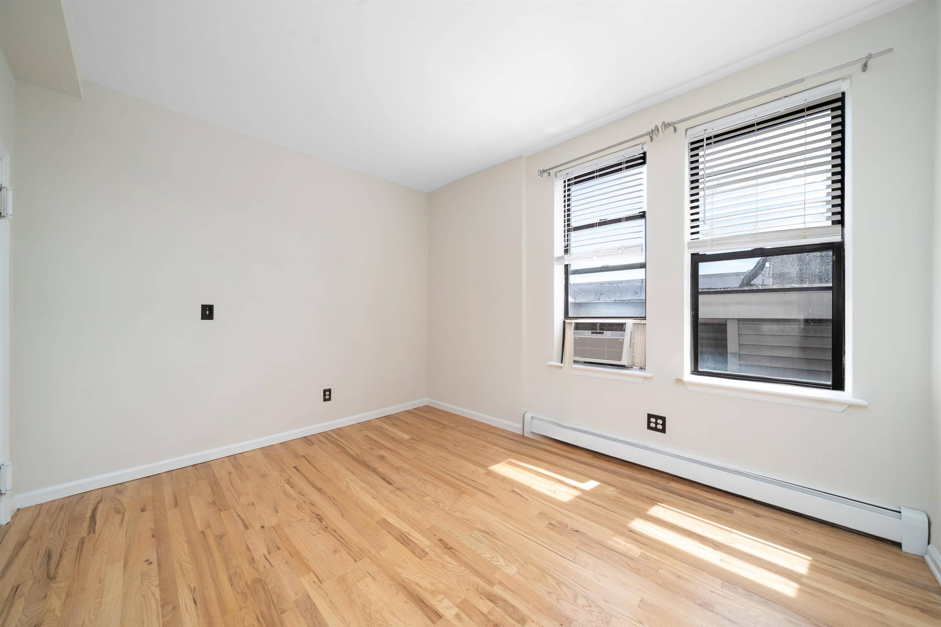 Hoboken, NJ 07030,423 JEFFERSON ST  #8
