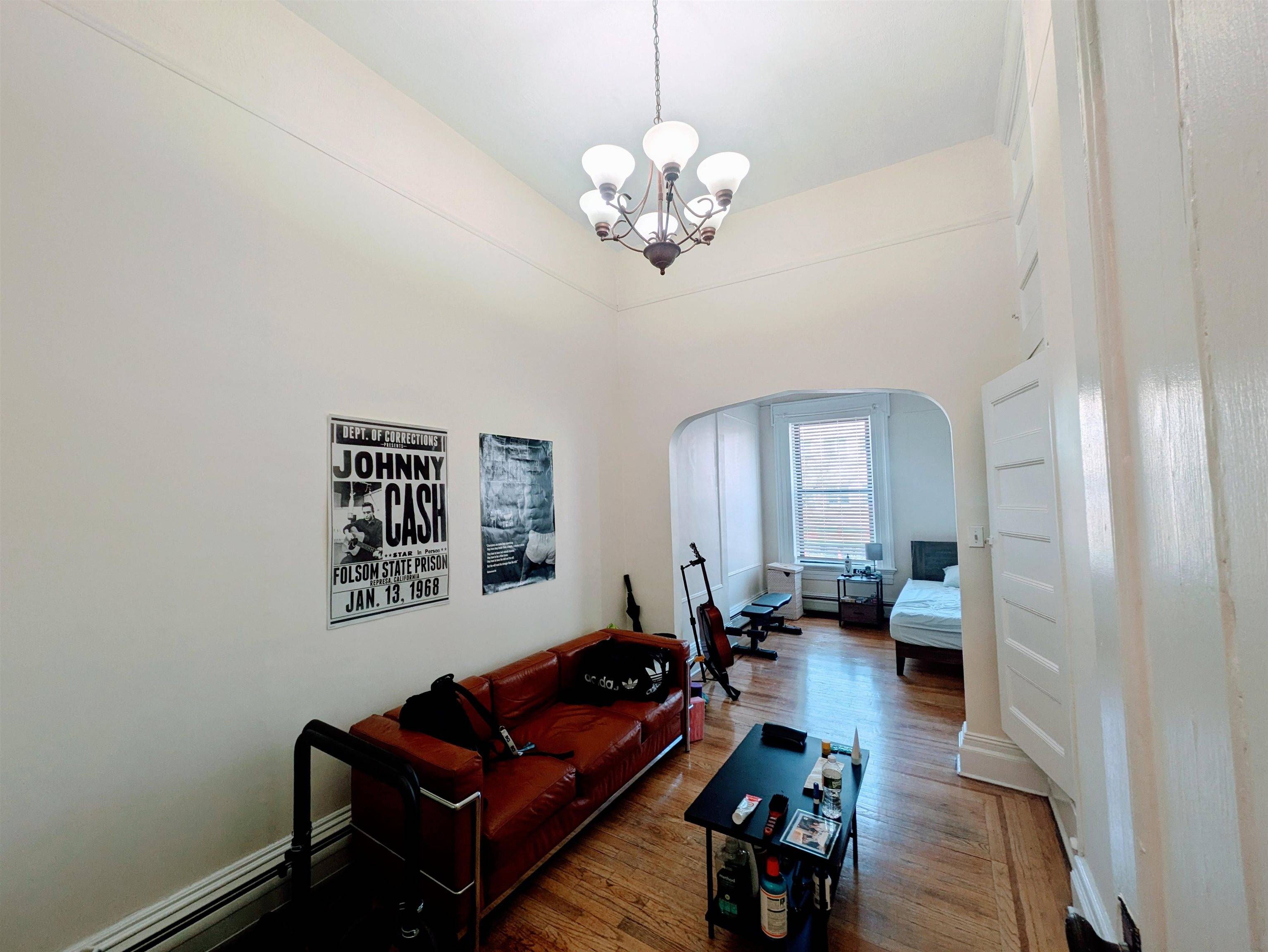 Hoboken, NJ 07030,403 WASHINGTON ST  #1