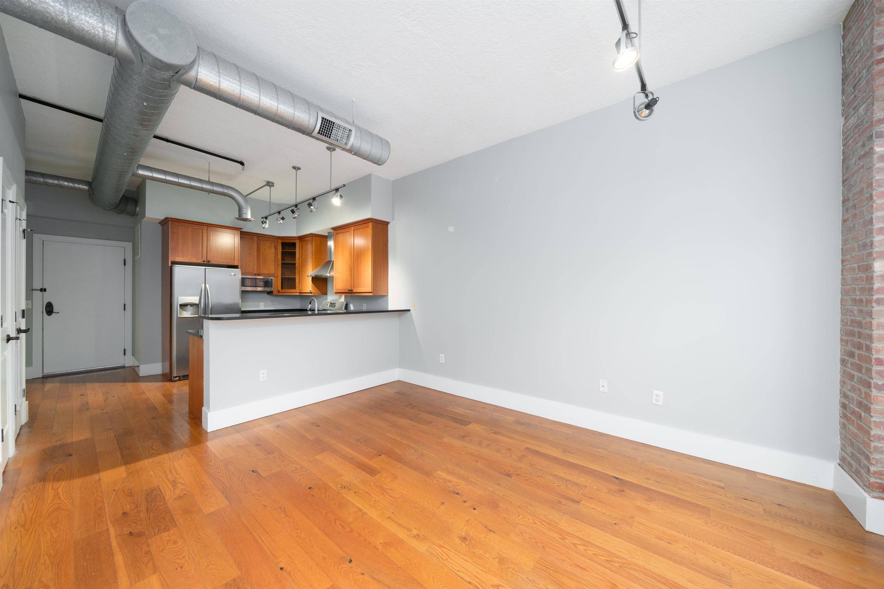Hoboken, NJ 07030,100 PATERSON PLANK RD  #327