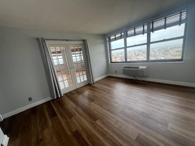 Guttenberg, NJ 07093,7004 BLVD EAST  #42A