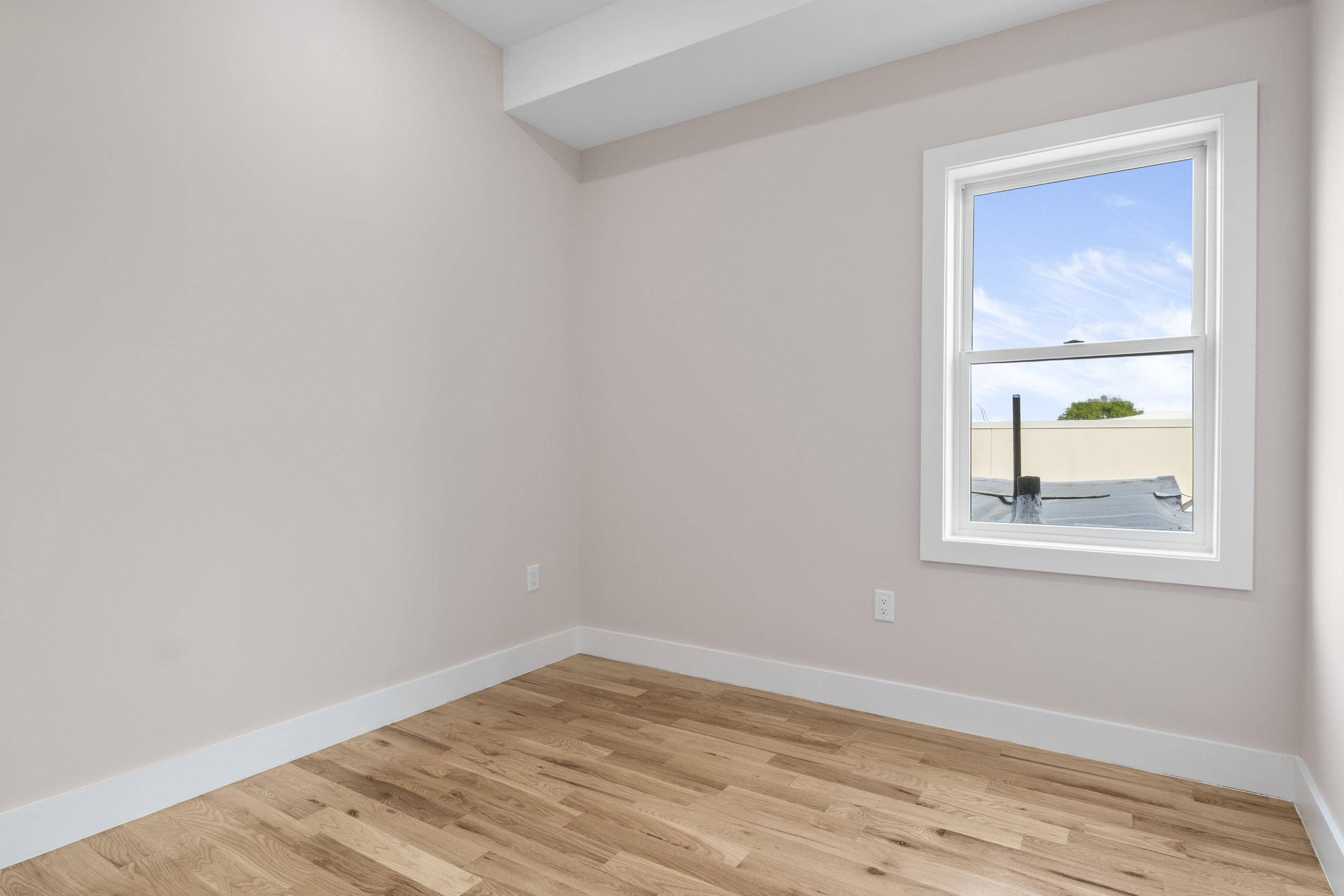 Jc Heights, NJ 07307,20 ZABRISKIE ST  #1