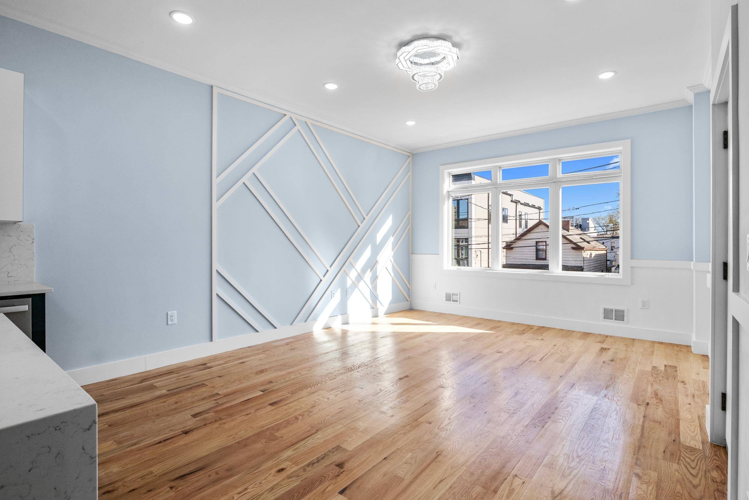 Jc Heights, NJ 07037,20 ZABRISKIE ST  #2