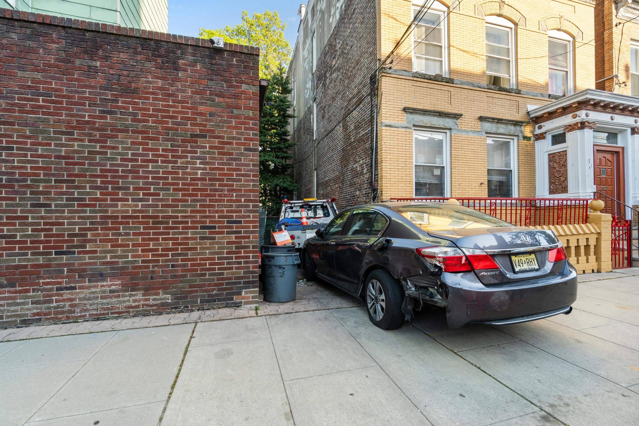 Union City, NJ 07087,123 47TH ST