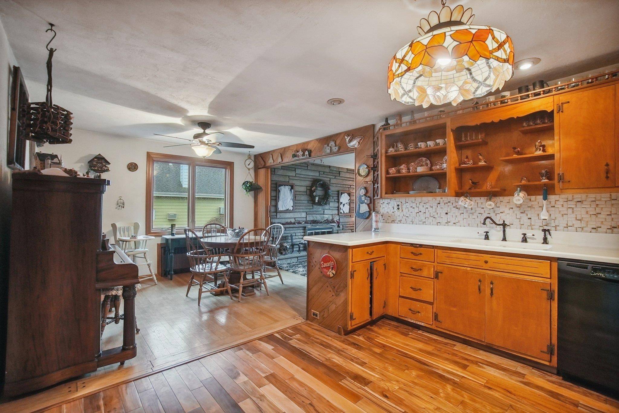 Carteret, NJ 07008,42 FREDERICK ST