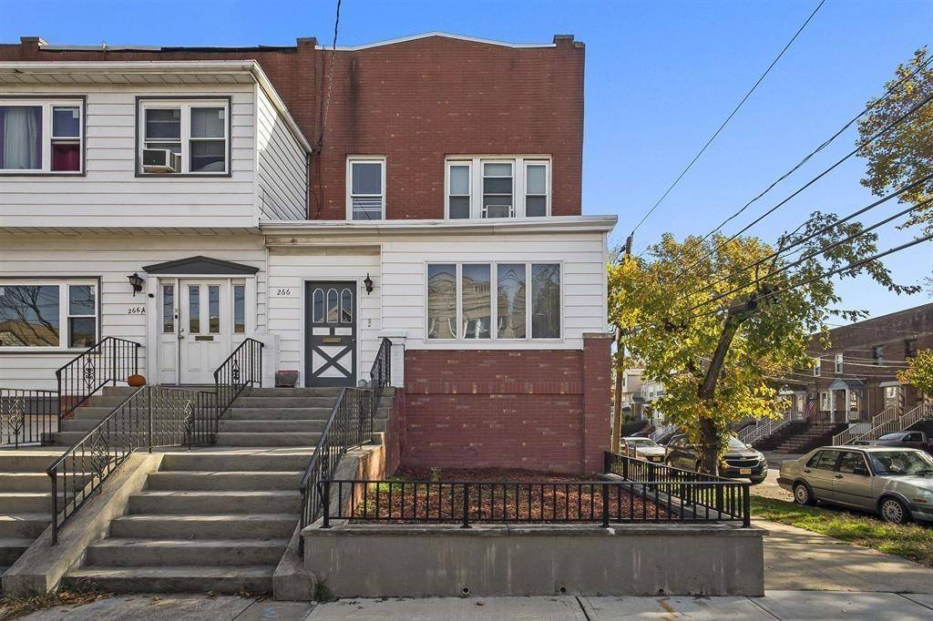 Bayonne, NJ 07002,266 AVENUE B
