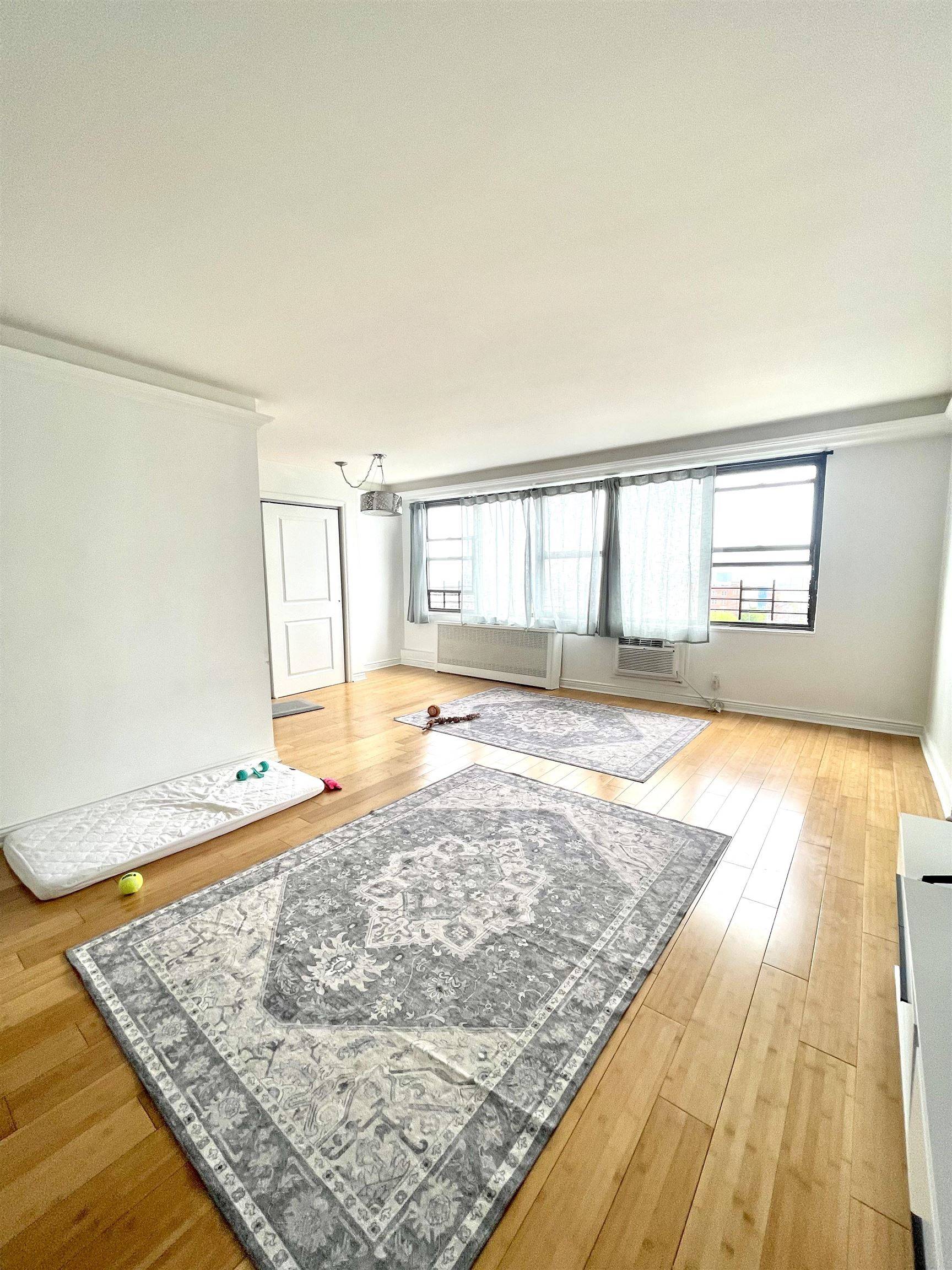 Union City, NJ 07087-5310,500 CENTRAL AVE WEST  #819
