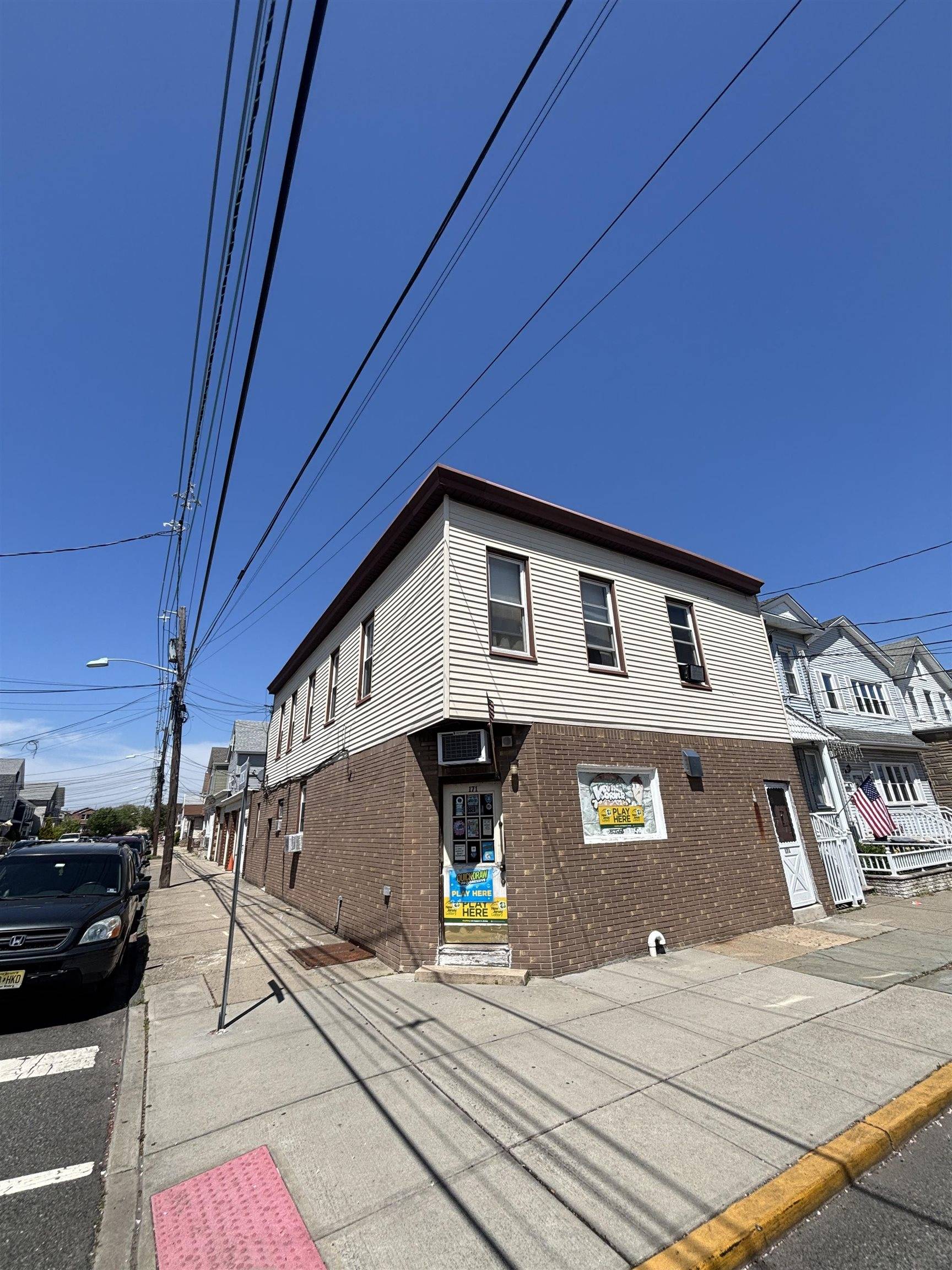 Bayonne, NJ 07002,171 HOBERT AVE