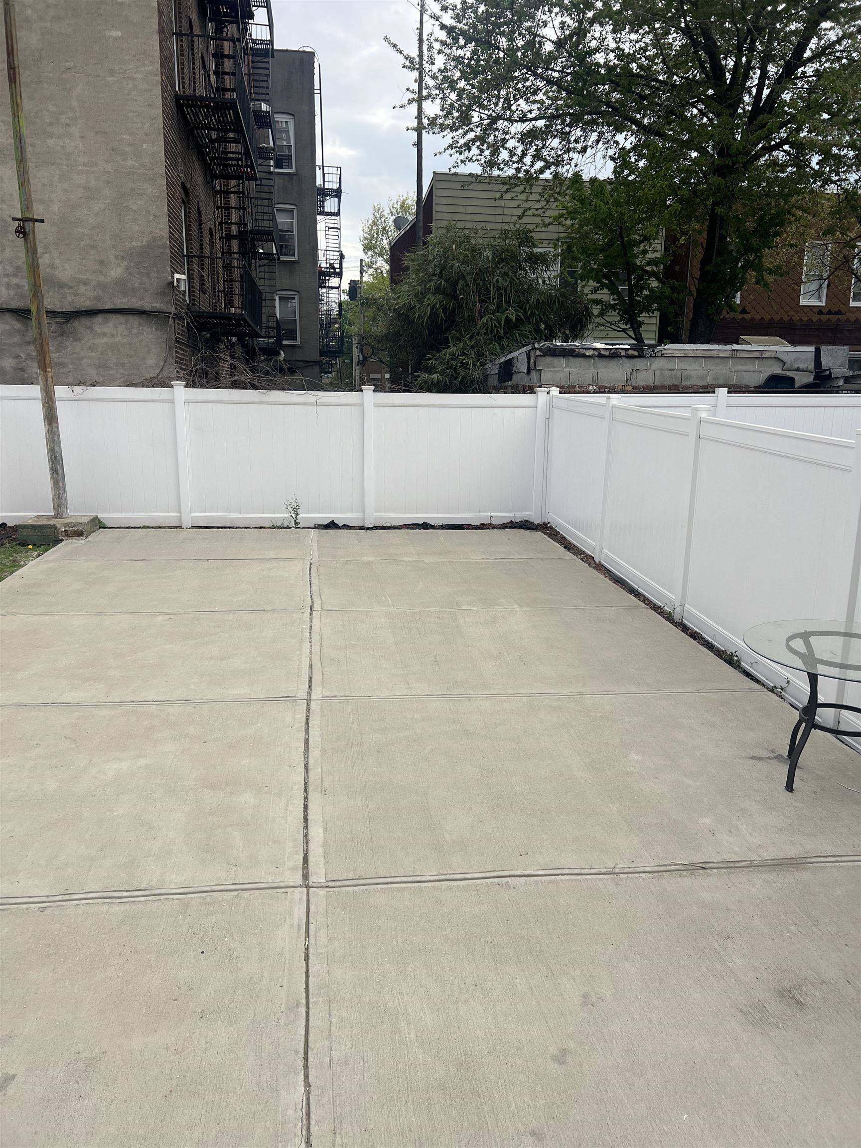 West New York, NJ 07093,307 59TH ST