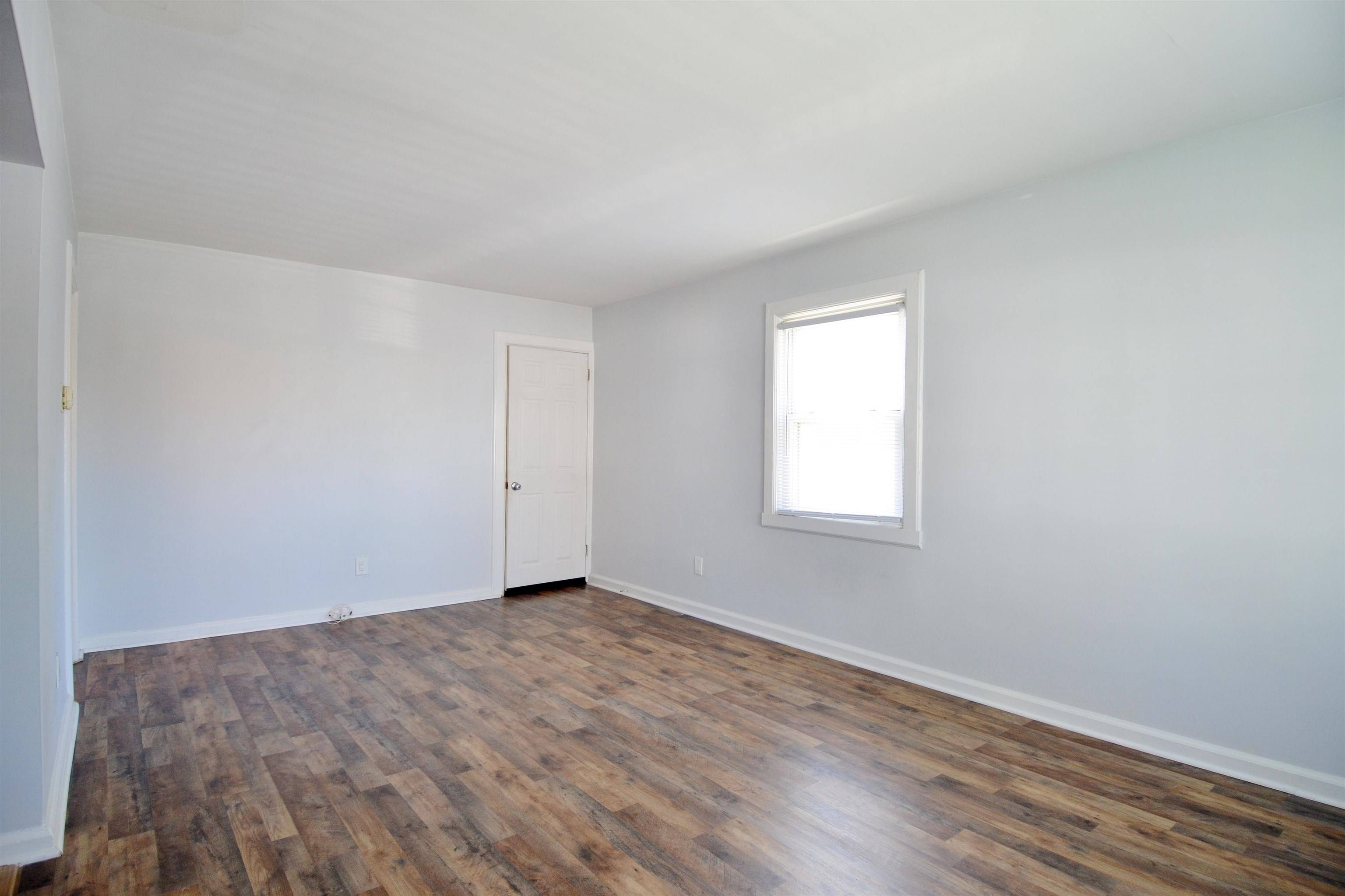 Bayonne, NJ 07002,34 NEWMAN AVE  #1