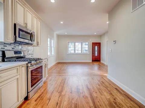 Bayonne, NJ 07002,33-35 TRASK AVE  #1