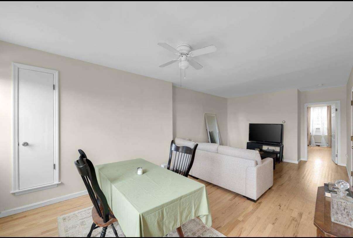 Hoboken, NJ 07030,516 HUDSON ST