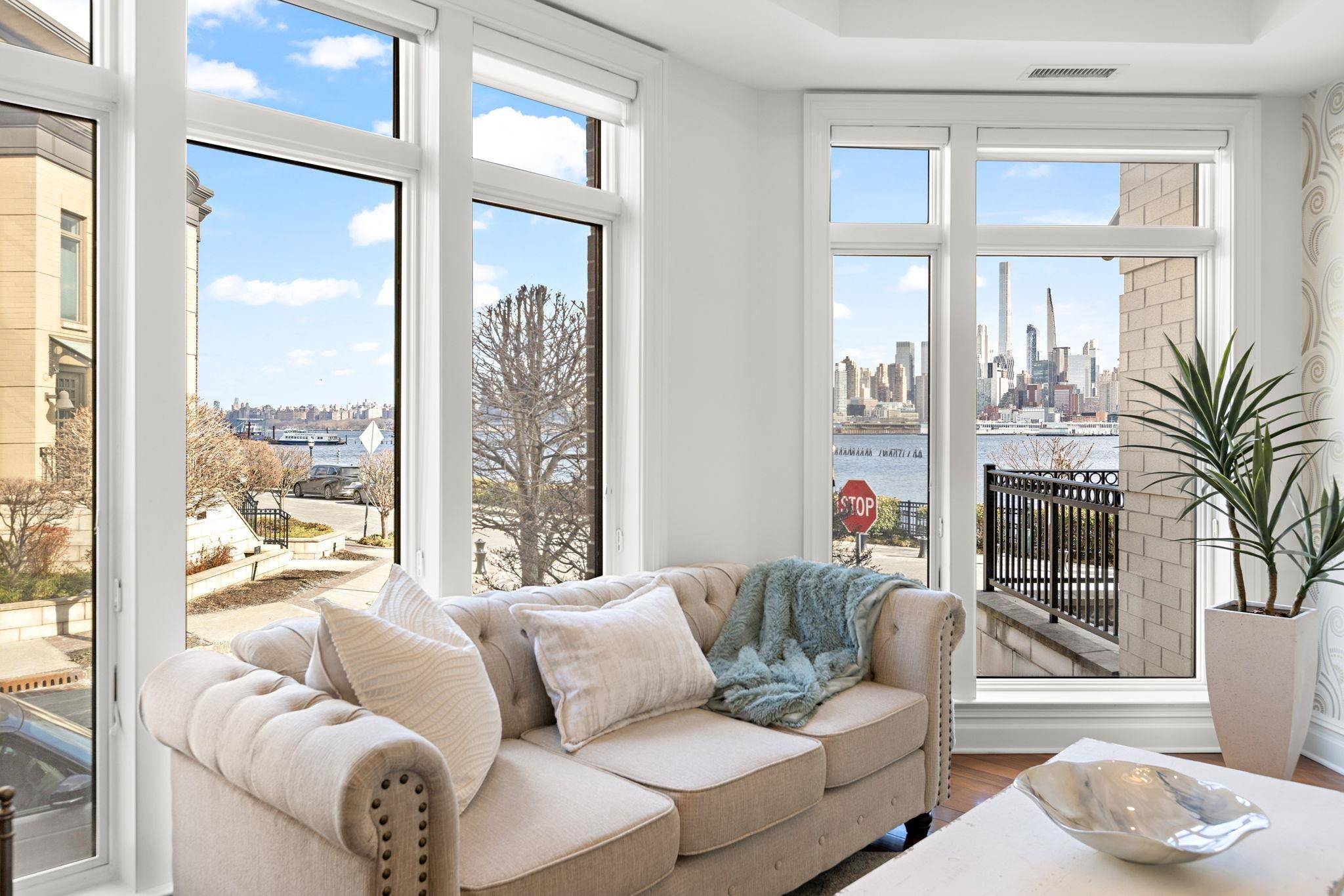 Weehawken, NJ 07086,TH1 OXFORD LANDING