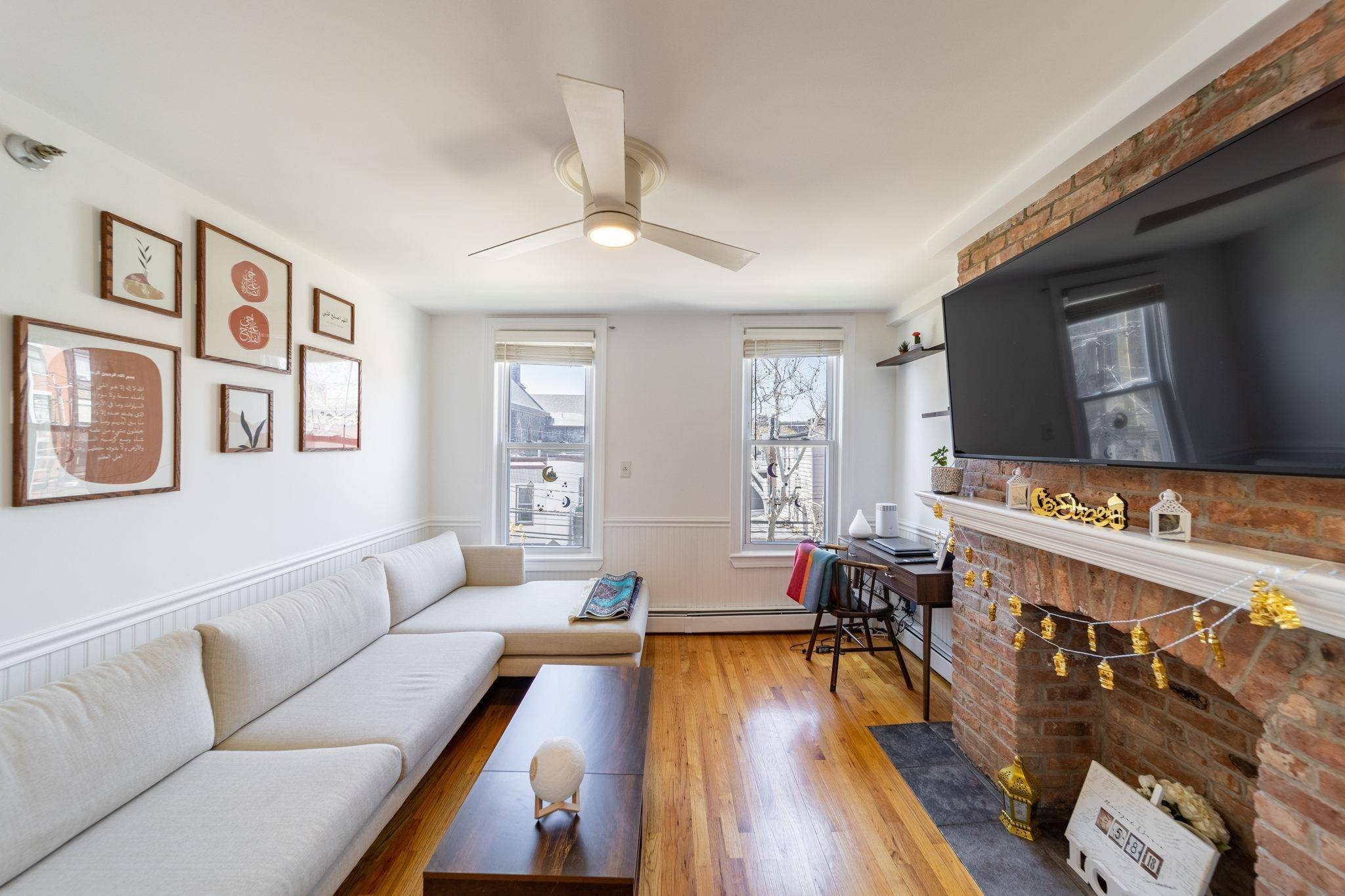 Jc Downtown, NJ 07302,466 MONMOUTH ST  #3L
