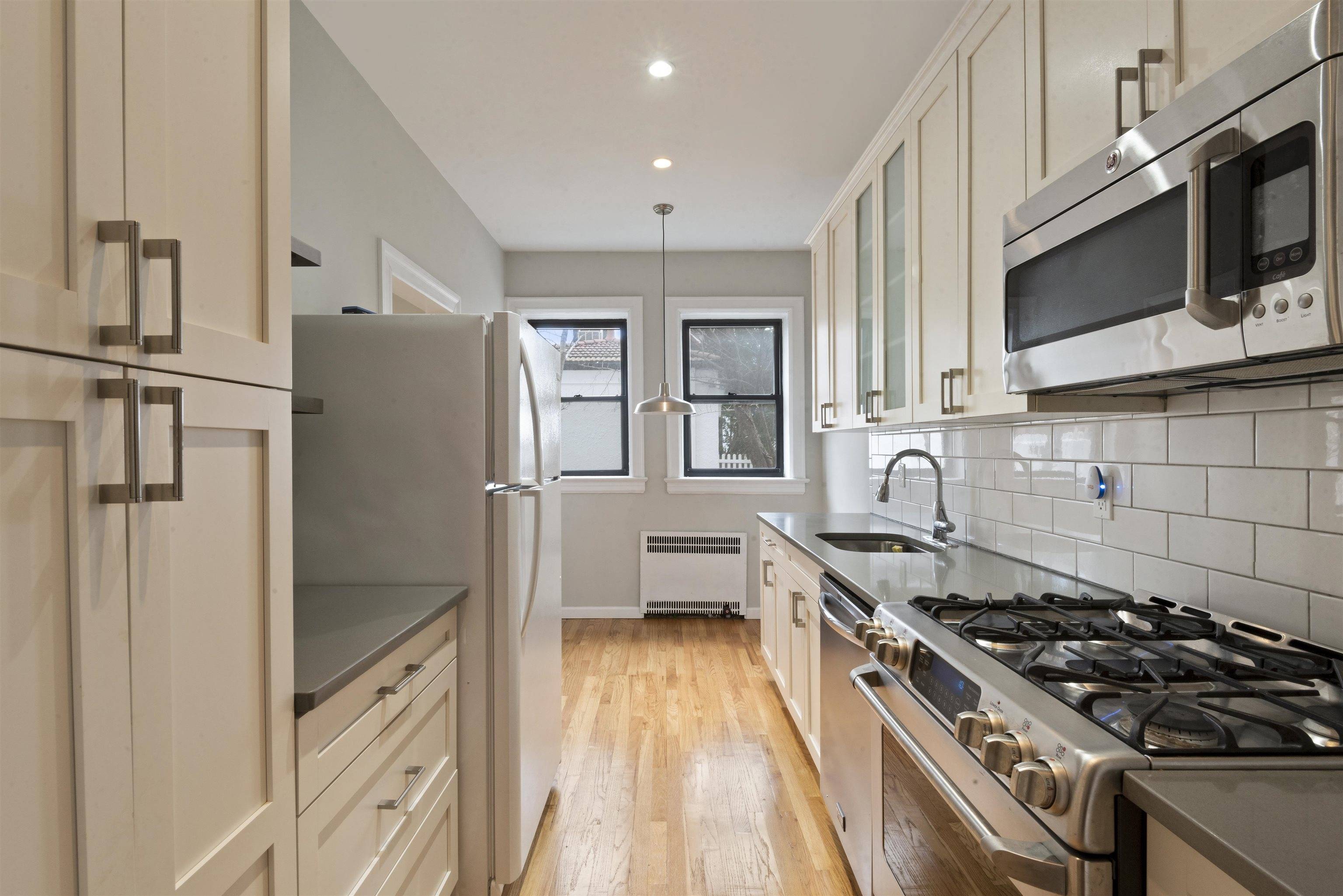 North Bergen, NJ 07047,7427 BLVD EAST  #102